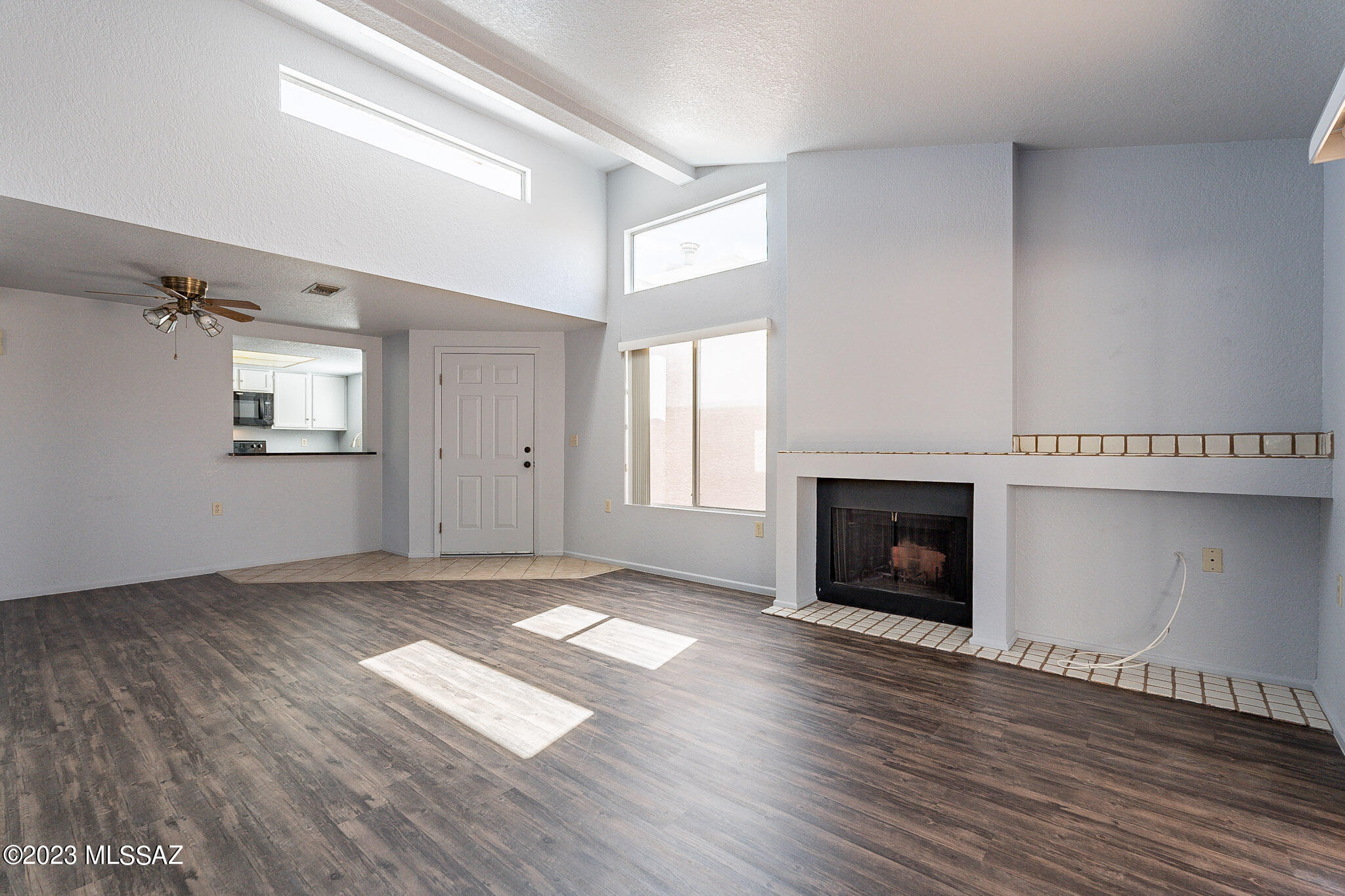 Colonia De Los Alamos - Springpointe - Residential