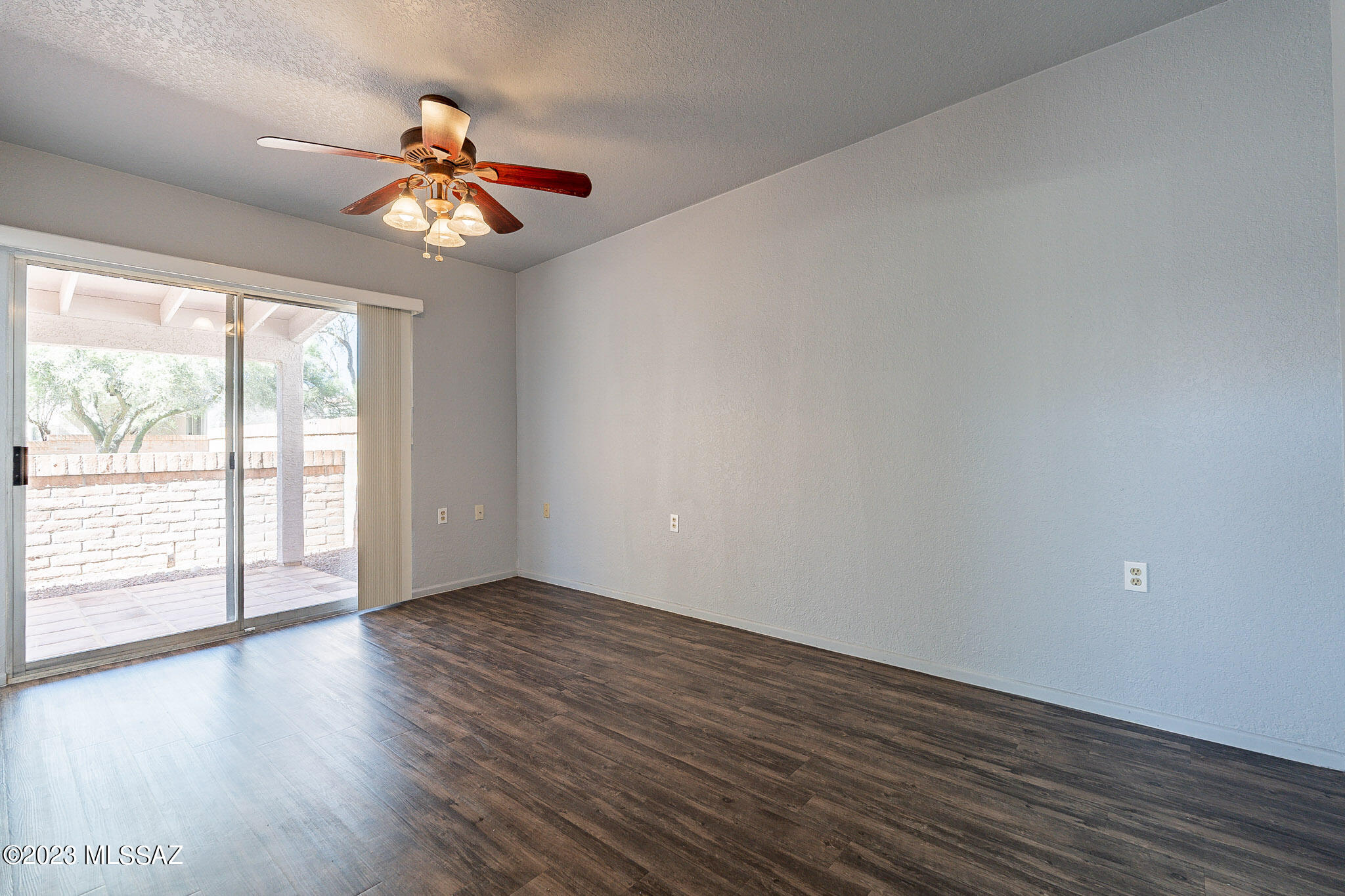 Colonia De Los Alamos - Springpointe - Residential