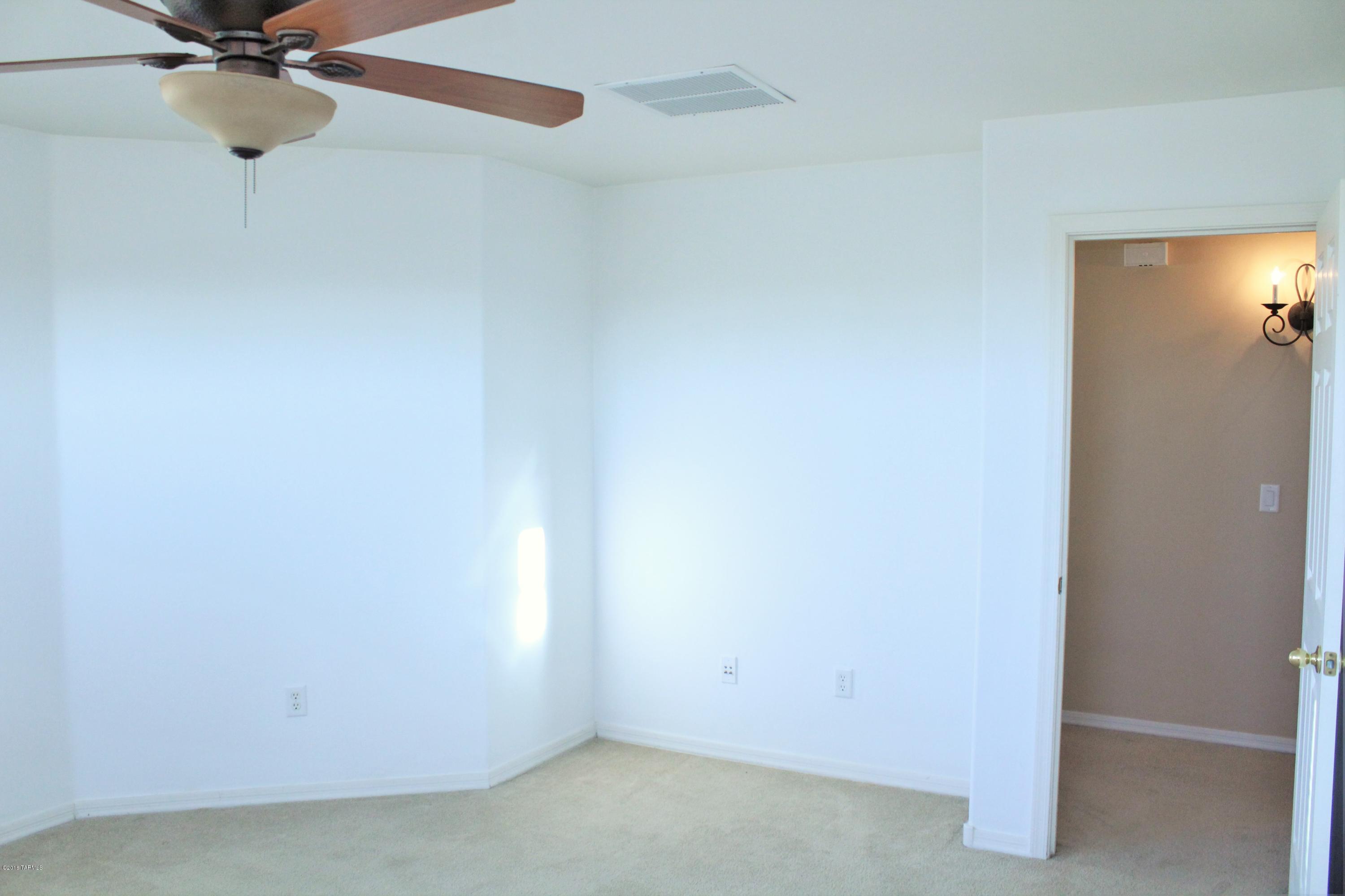 Presidio De Cancion (1-200) - Residential