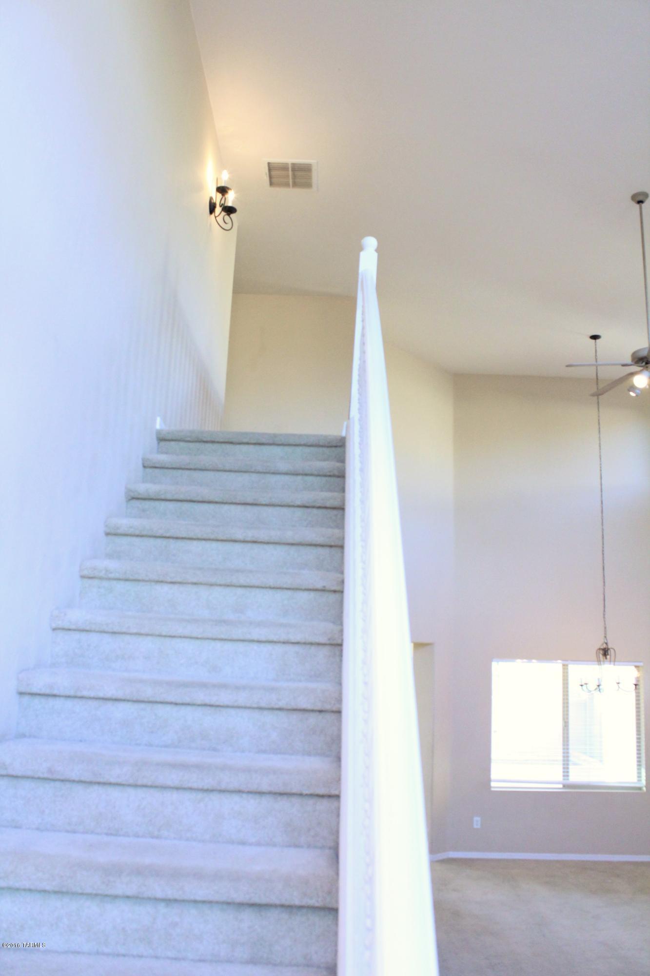 Presidio De Cancion (1-200) - Residential