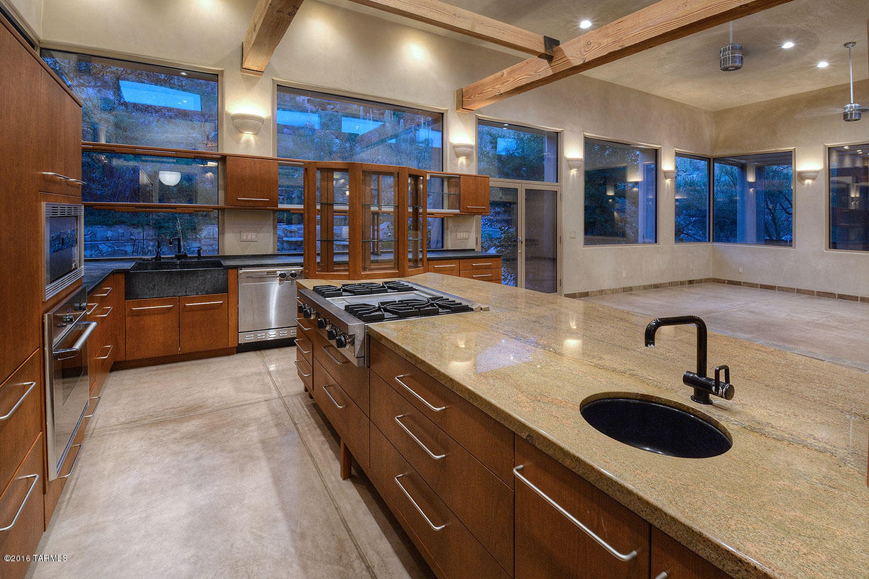 Ventana Canyon Mountain Estate (1-73) - Residential
