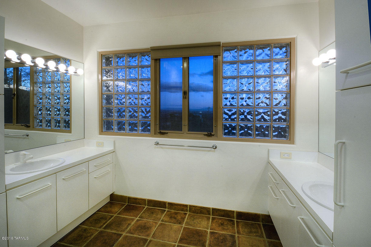 Ventana Canyon Mountain Estate (1-73) - Residential