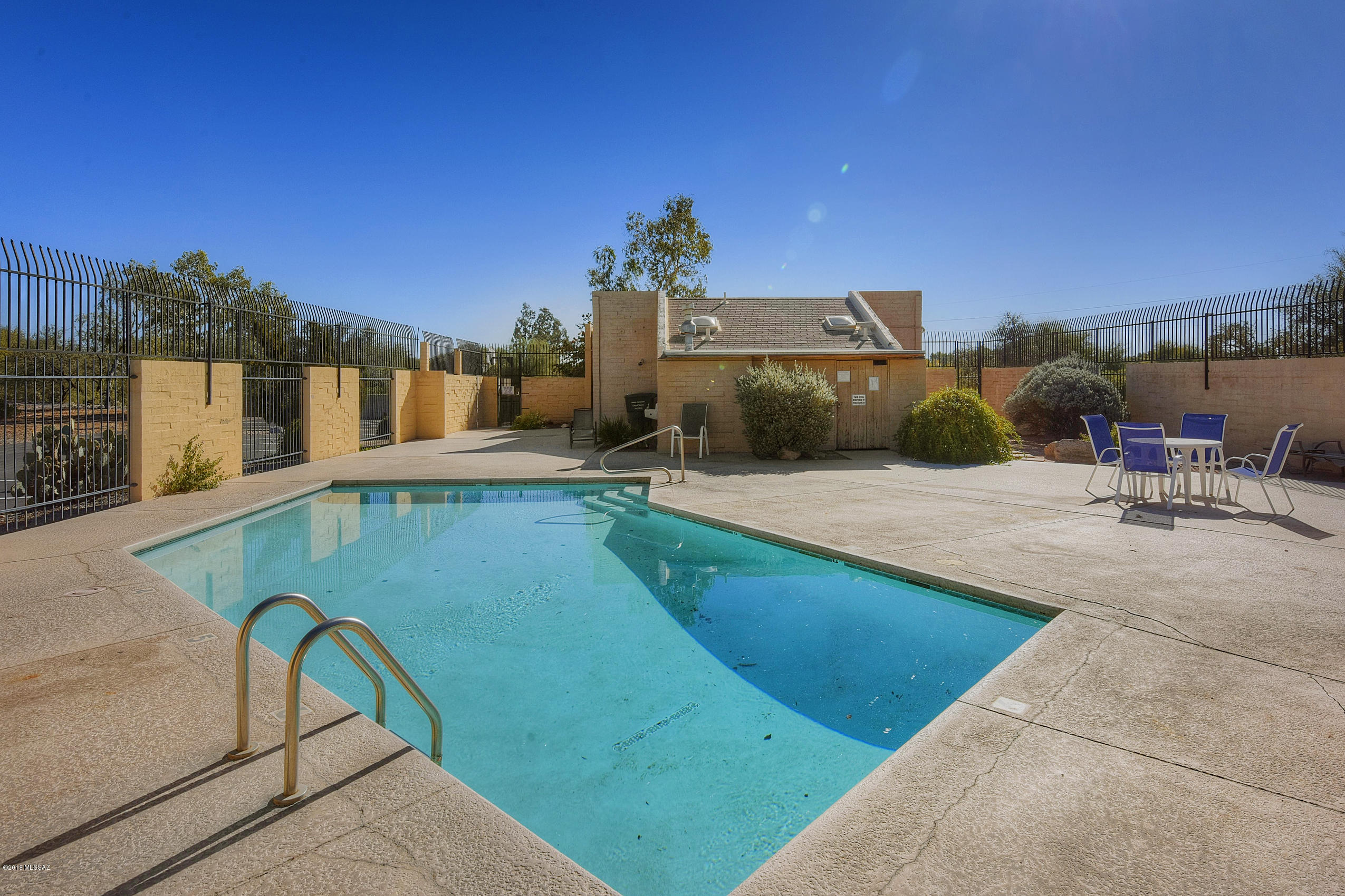 Pantano Townhomes (1-118) - Residential
