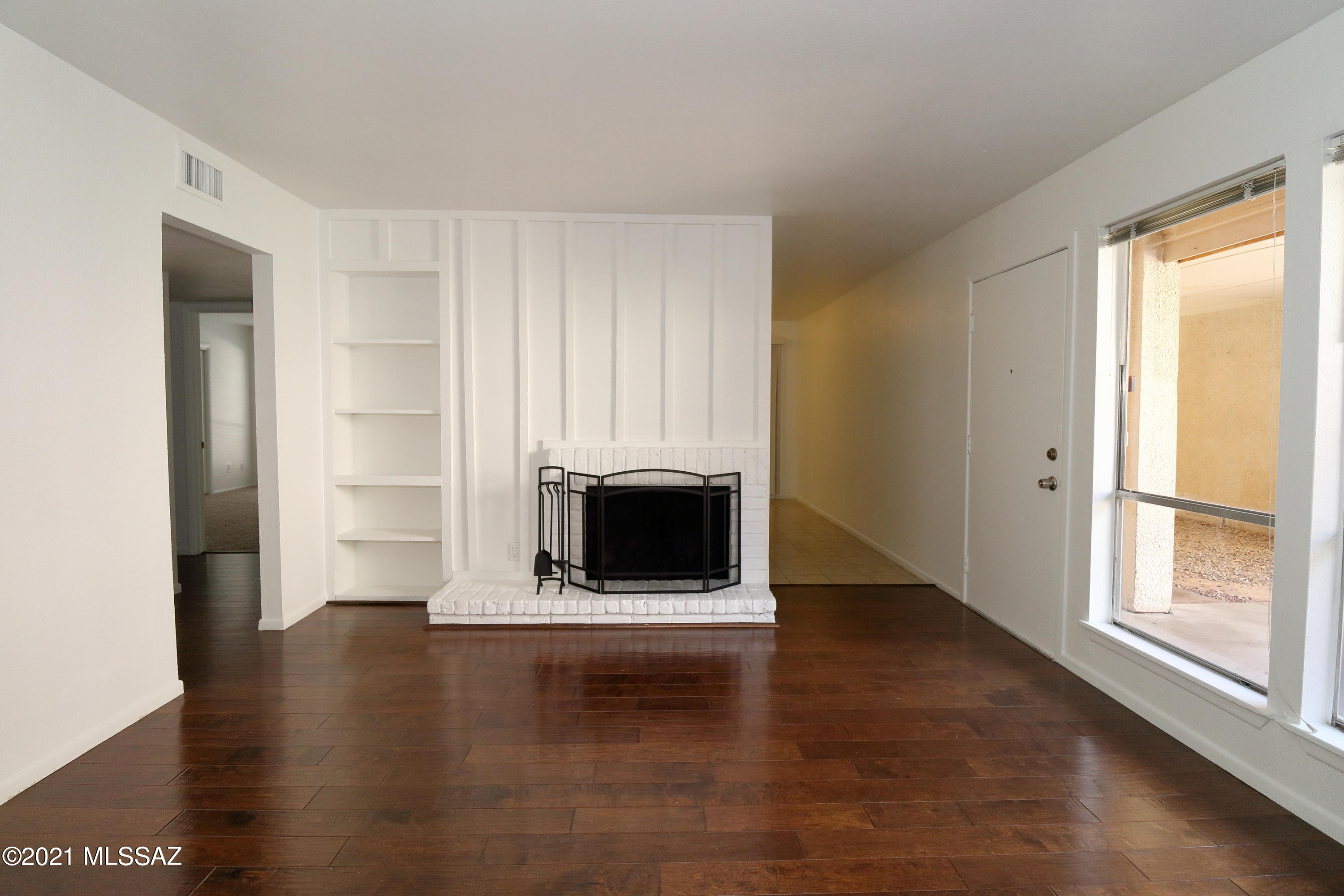 Las Colinas Condominiums - Residential