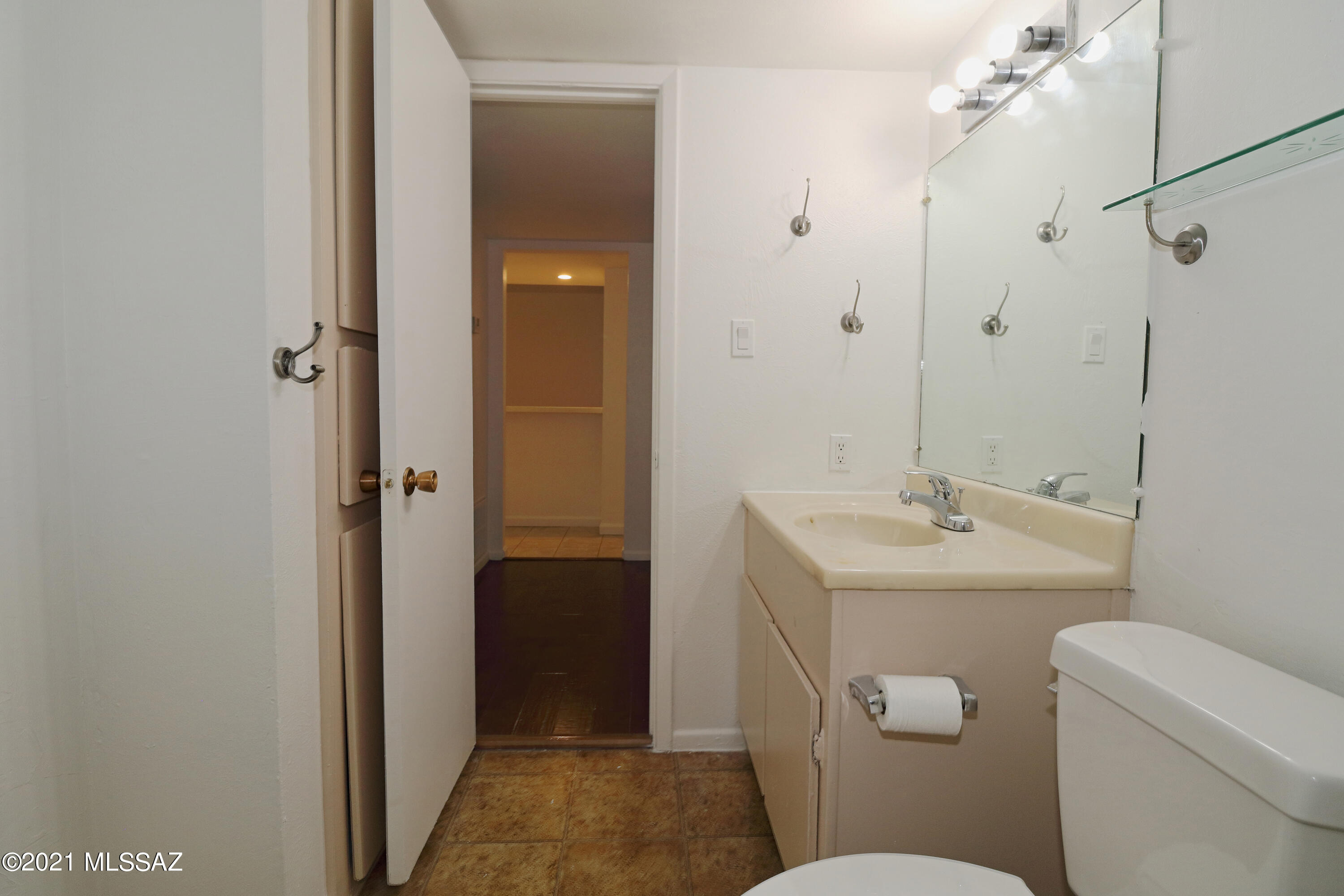 Las Colinas Condominiums - Residential