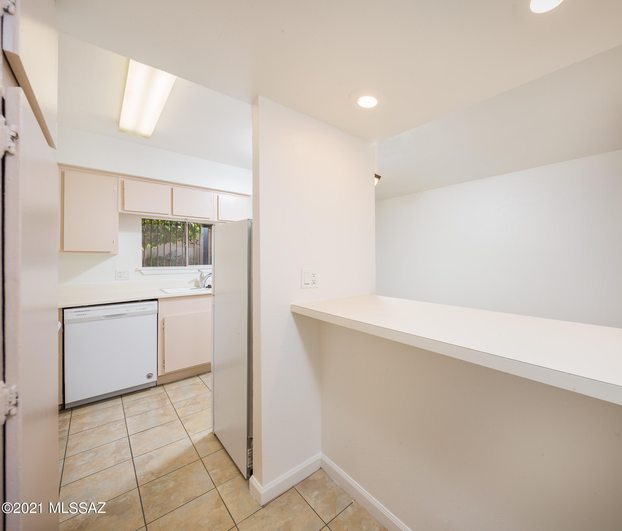 Las Colinas Condominiums - Residential