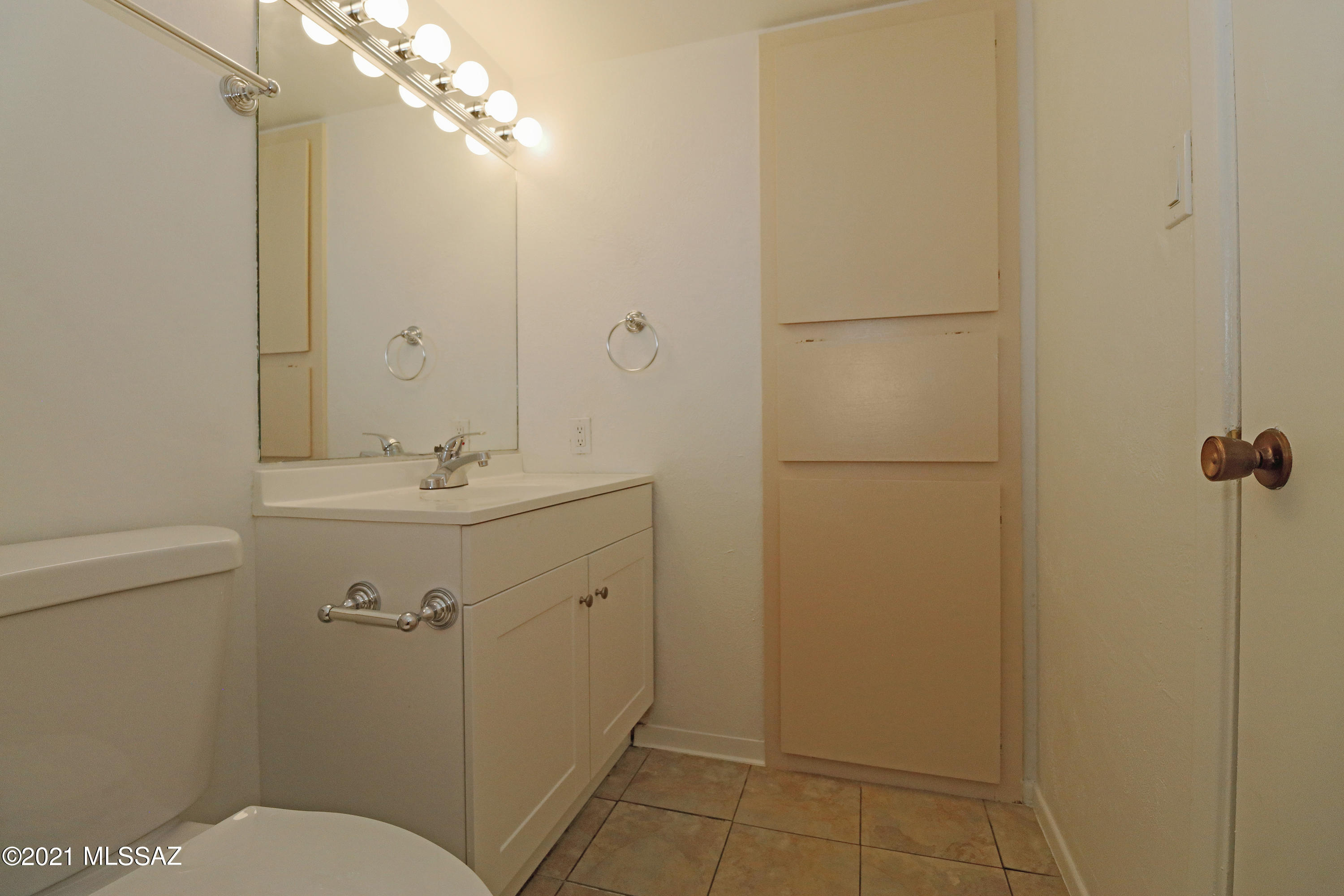 Las Colinas Condominiums - Residential