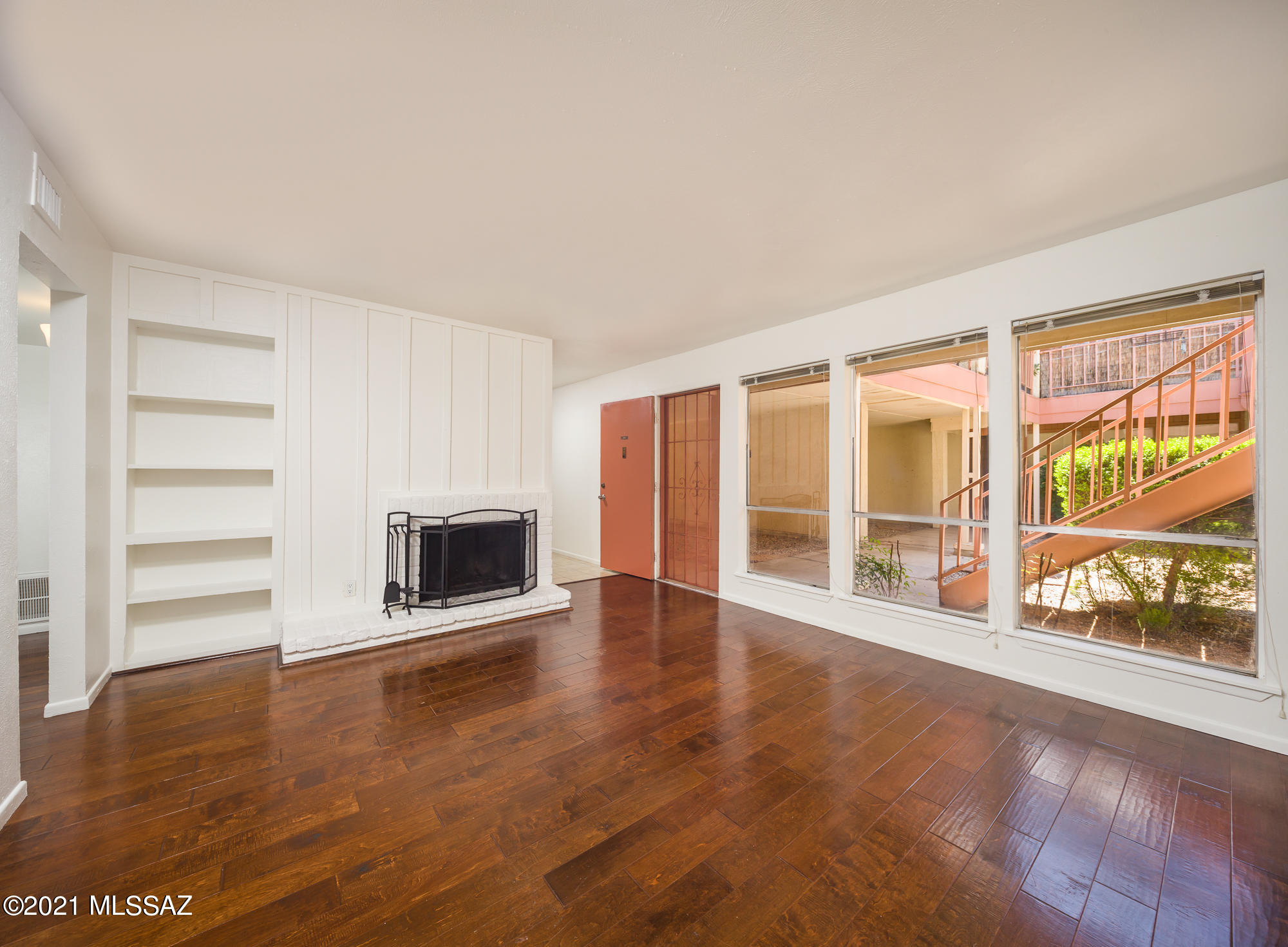 Las Colinas Condominiums - Residential