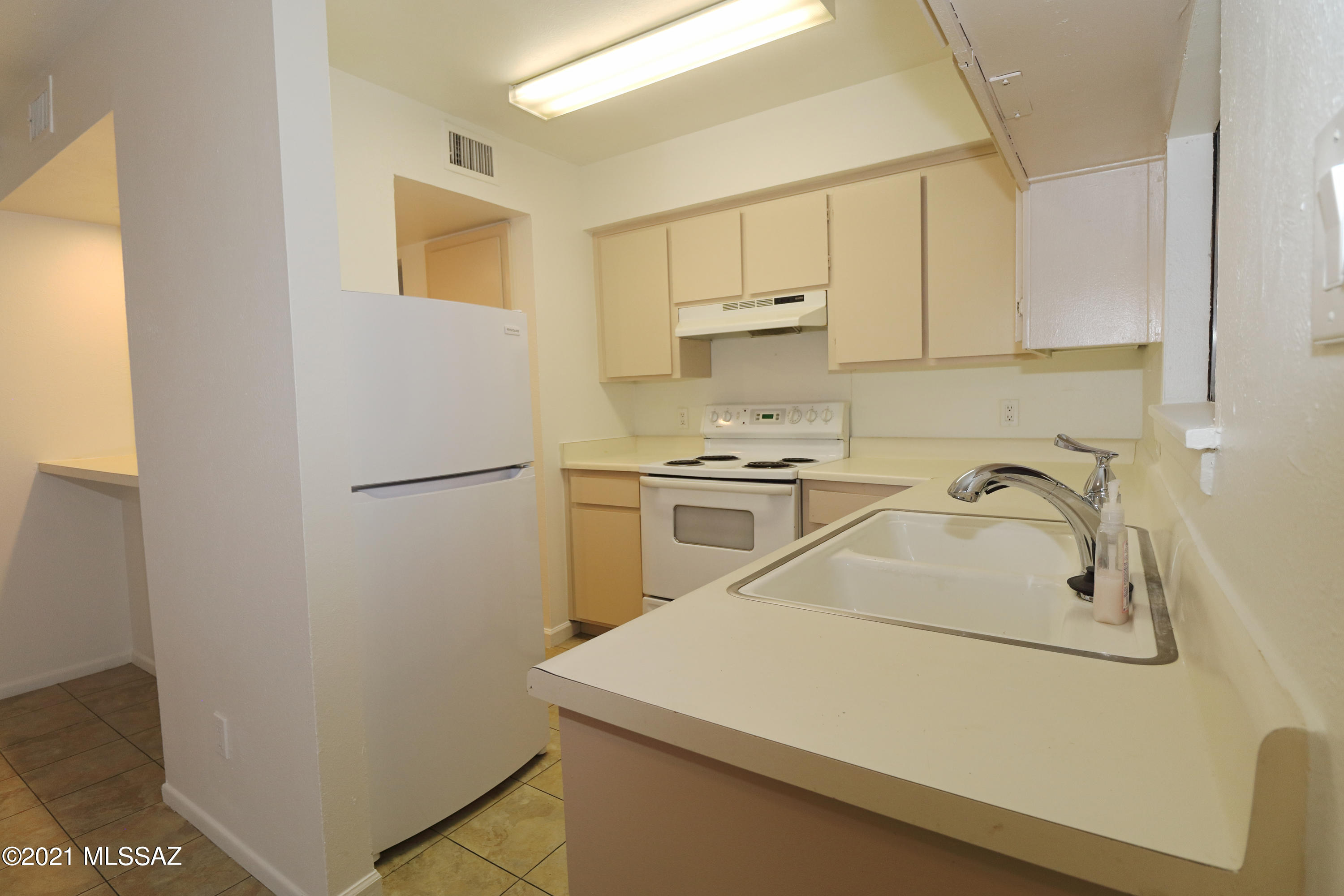 Las Colinas Condominiums - Residential