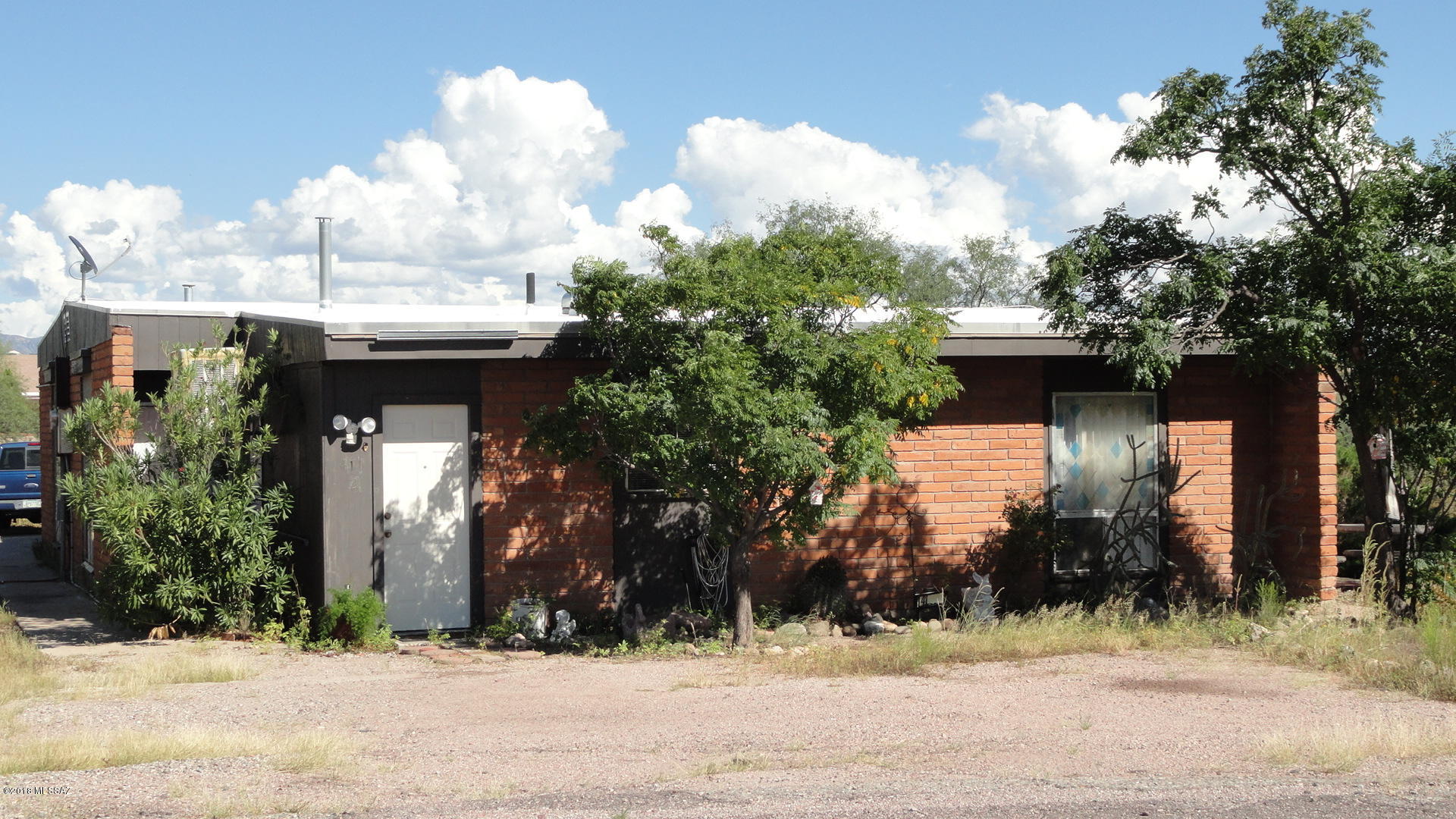 This duplex is a great investment property with consistent occupancy. Each unit is approx 1,100 sq ft with laundry, patio area and parking. Located close to fitness center, walking path, churches and golf course.

Duplexes are tenant occupied. 
DO NOT DISTURB TENANTS
