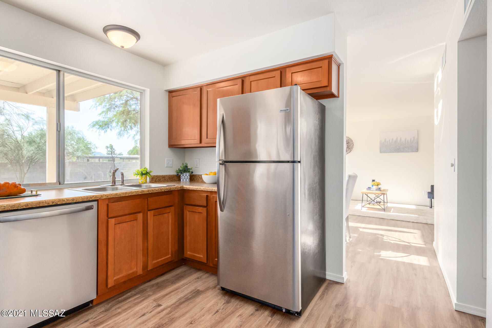 Broadway East (1-112) - Residential