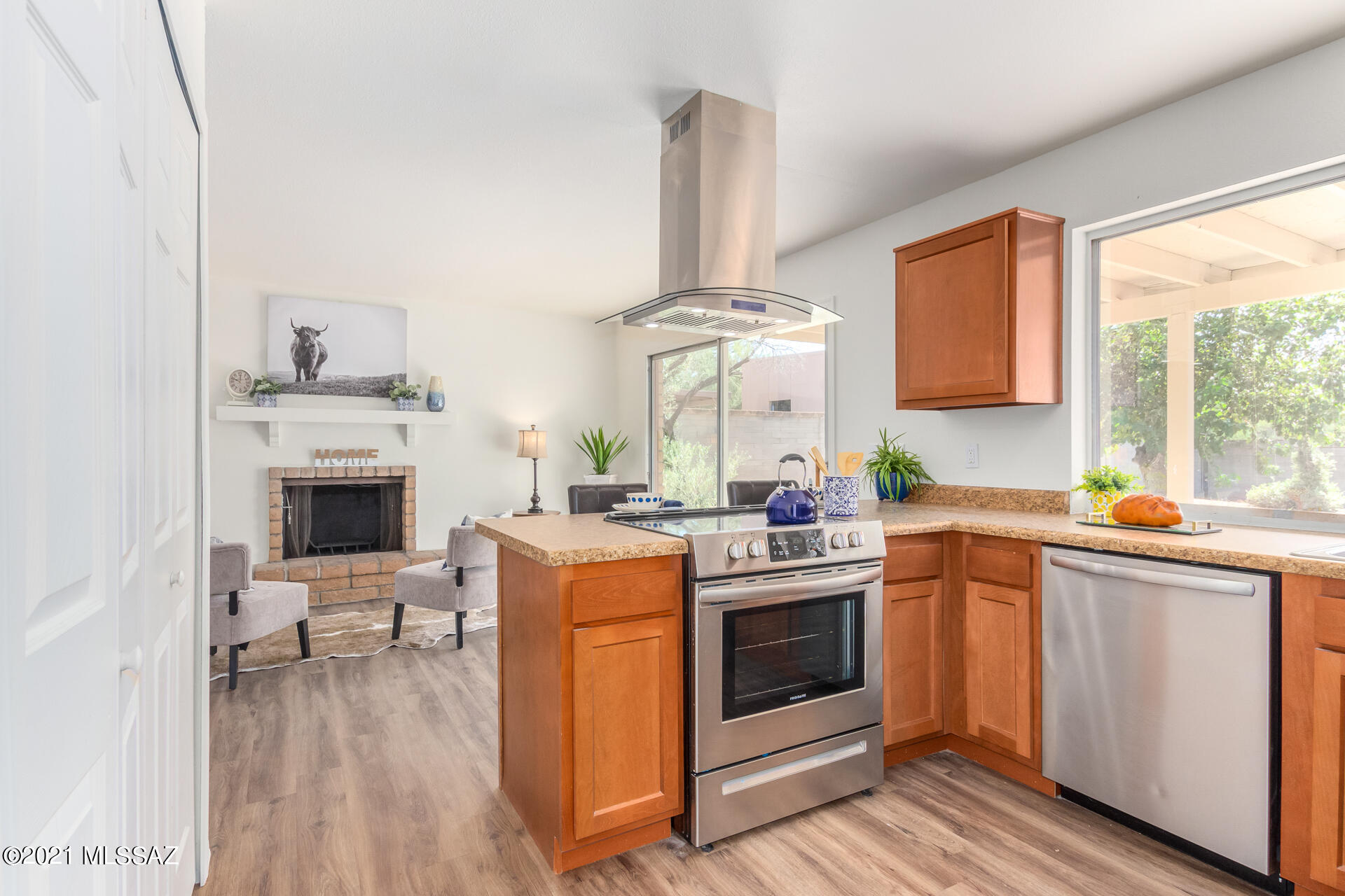 Broadway East (1-112) - Residential