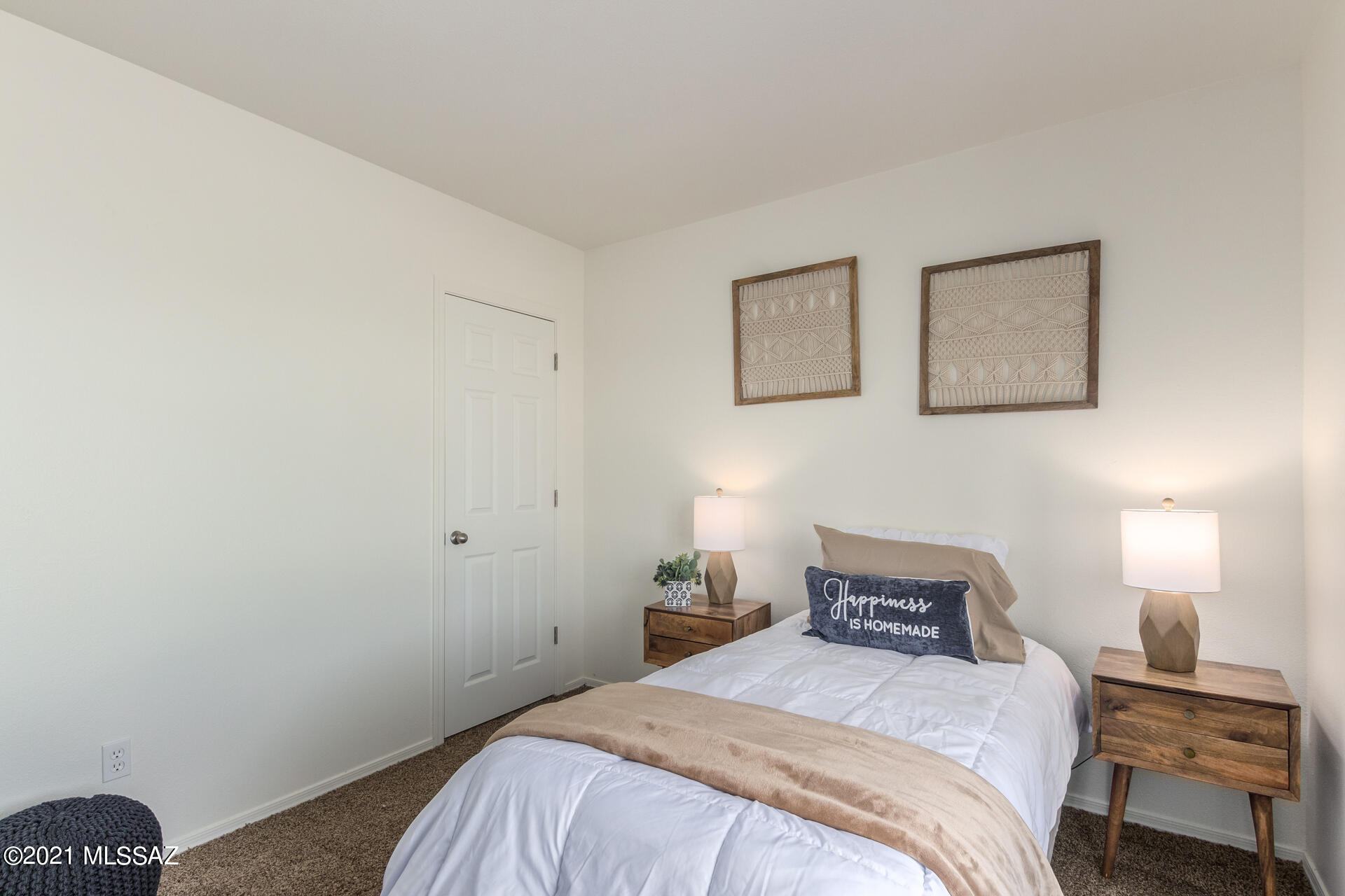 Broadway East (1-112) - Residential
