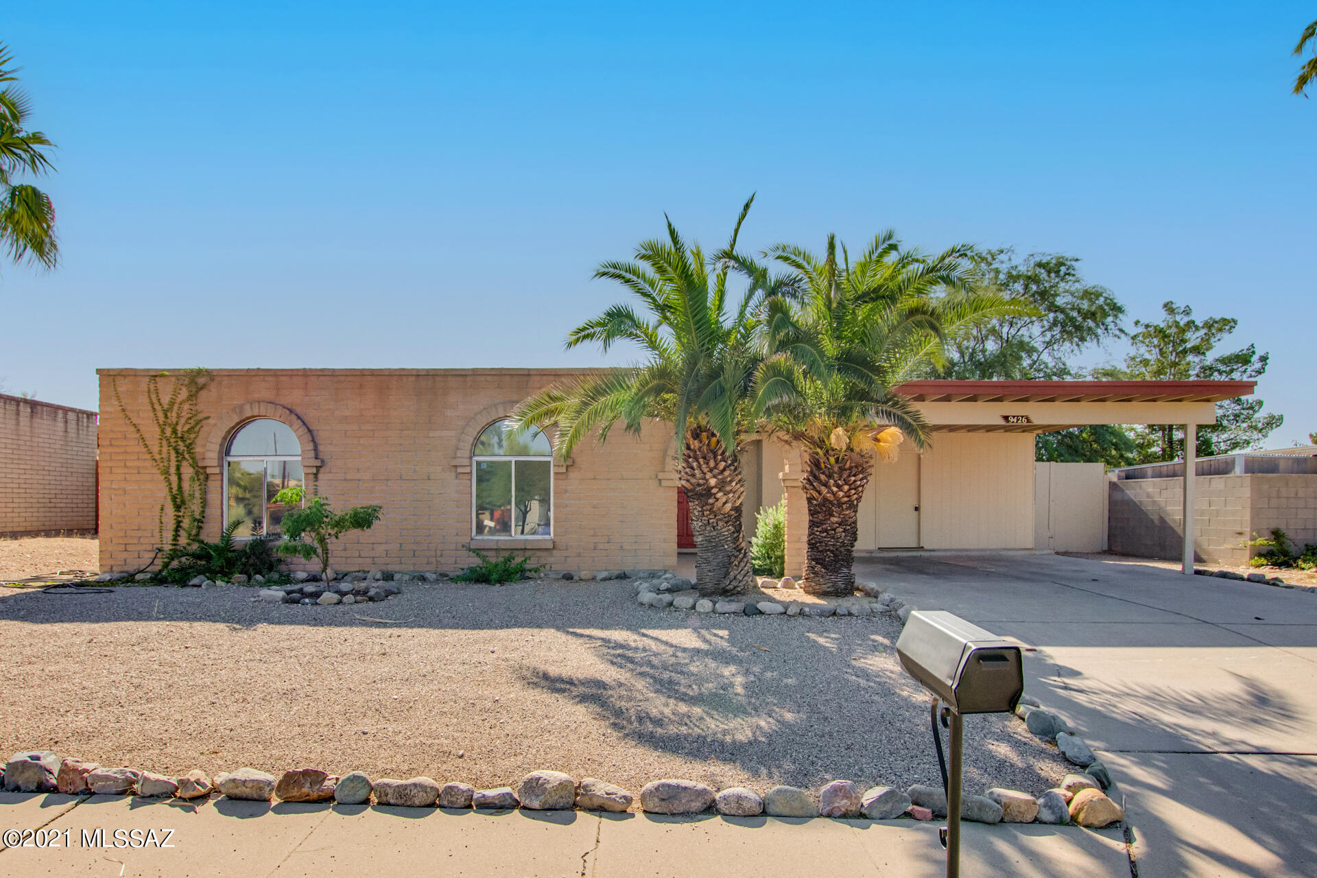 Fantastic updated 3 bedroom, 2 bath home in the heart of the east side. Open spacious floor plan with wood like flooring and arched windows throughout. The kitchen exudes elegance with modern cabinetry, SS appliances, breakfast bar, and views of the fireplace. Enjoy your time in the large low care backyard and watch the sunset under the patio. This home is conveniently located near shopping centers, restaurants, and so much more. Owner is a licensed agent.