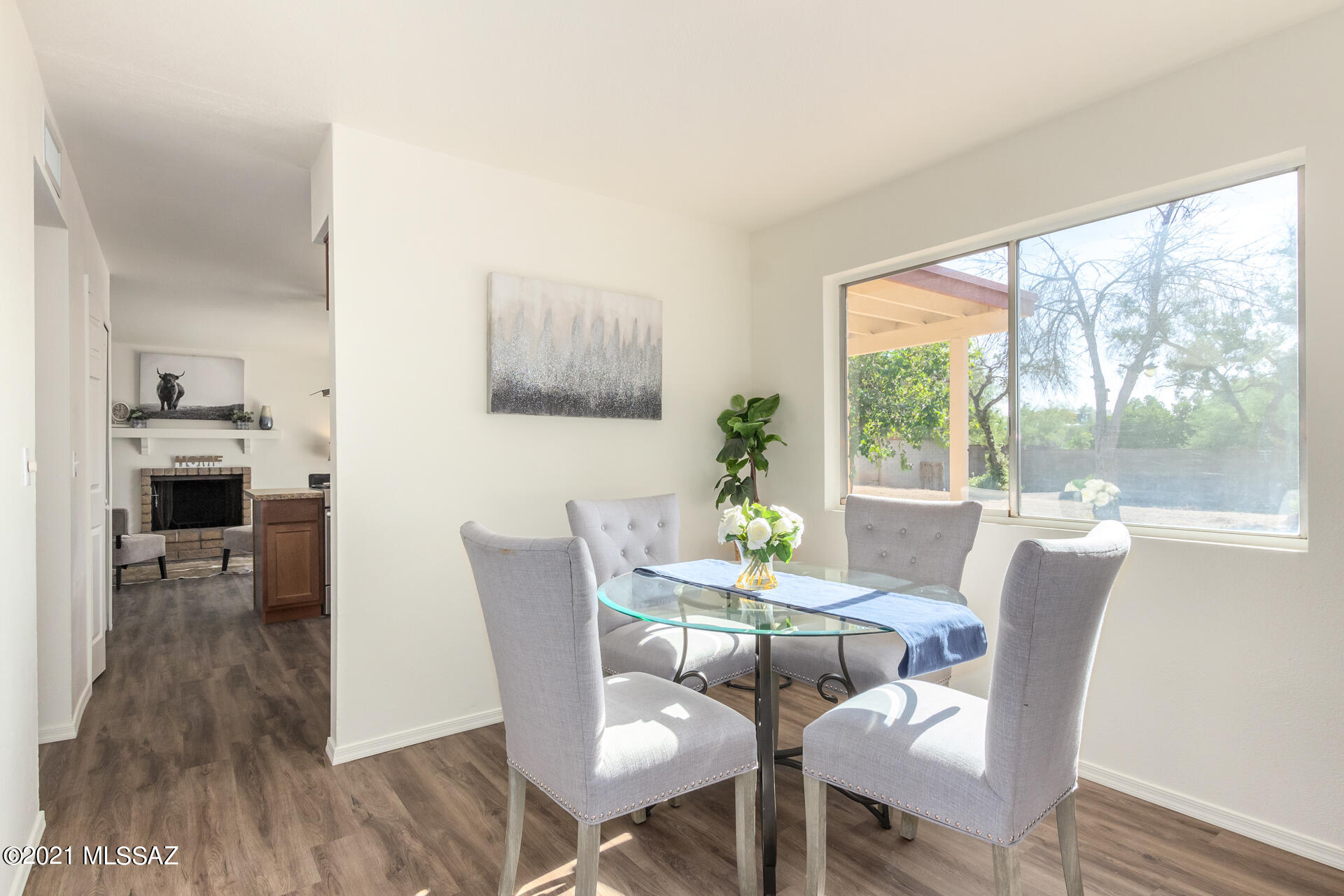 Broadway East (1-112) - Residential