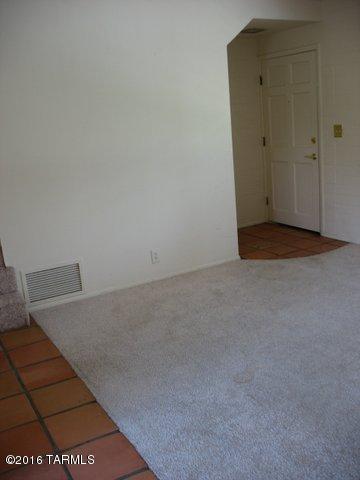 Amherst Club Condos (1-20) - Residential