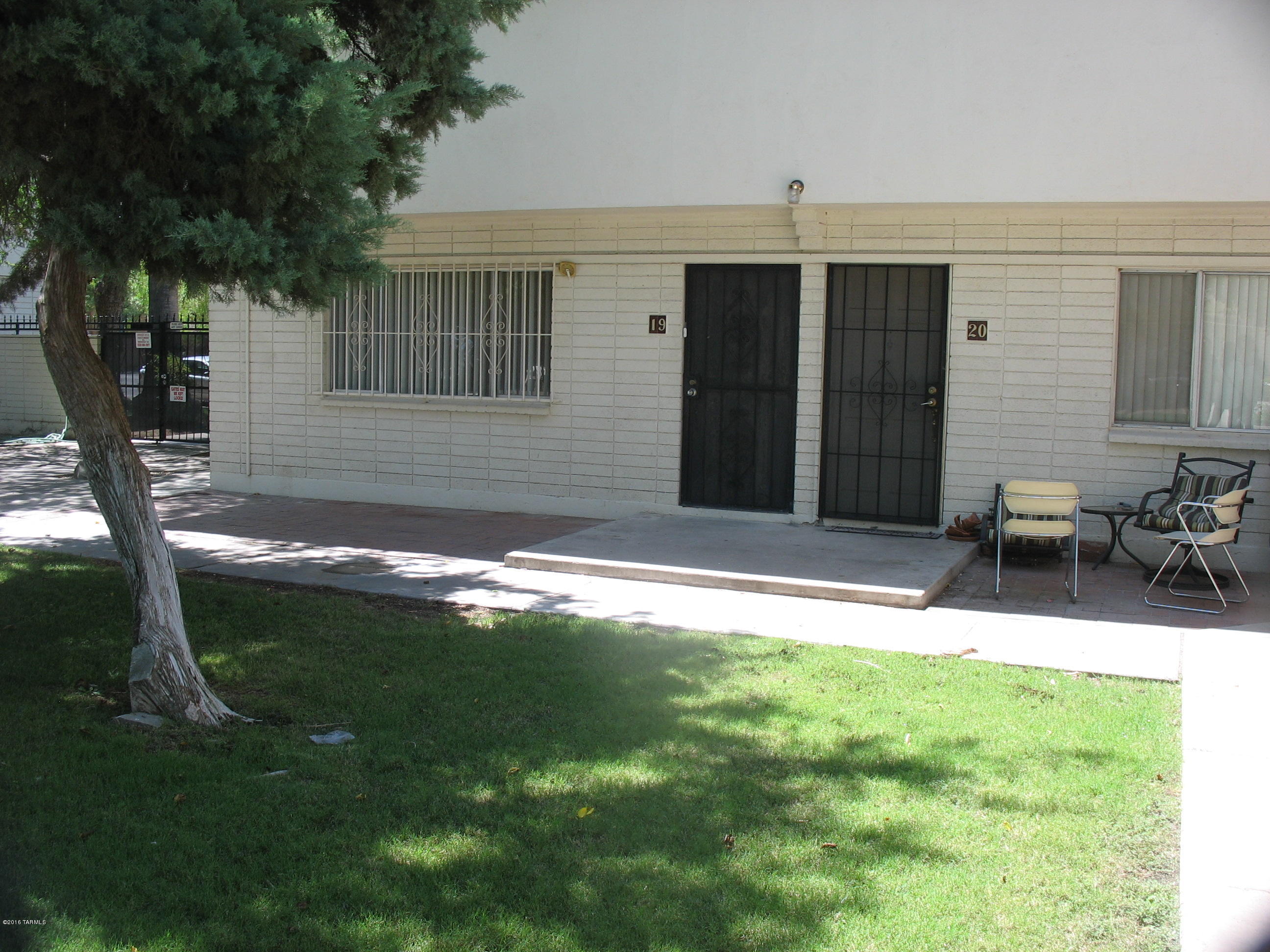 Amherst Club Condos (1-20) - Residential