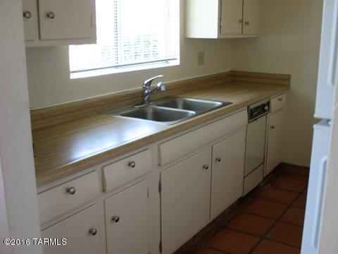Amherst Club Condos (1-20) - Residential