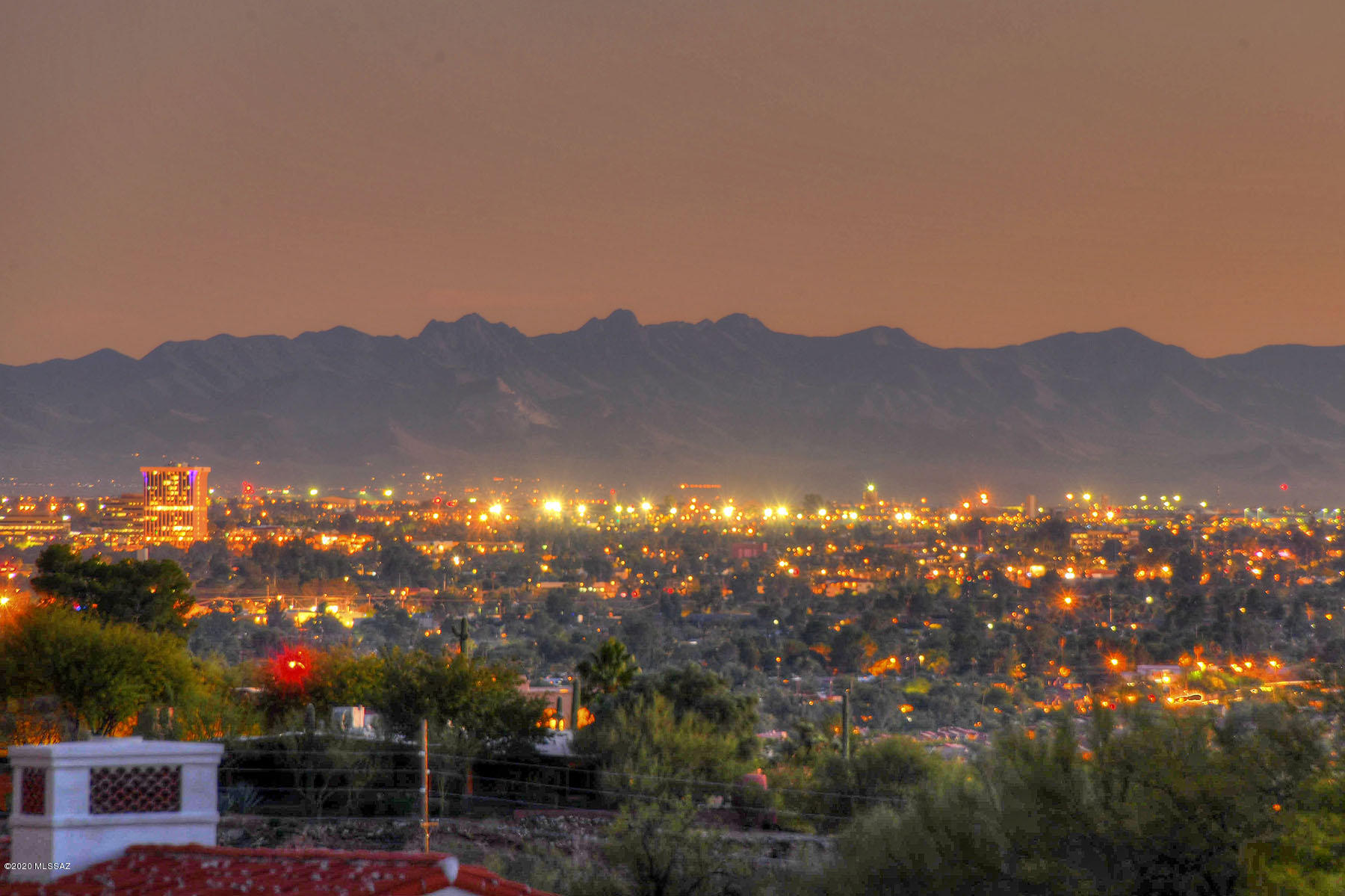 Beautiful buildable lot in the prestigious gated Catalina Foothills #10. Stunning city and mountain views. District 16
See documents tap for more information.