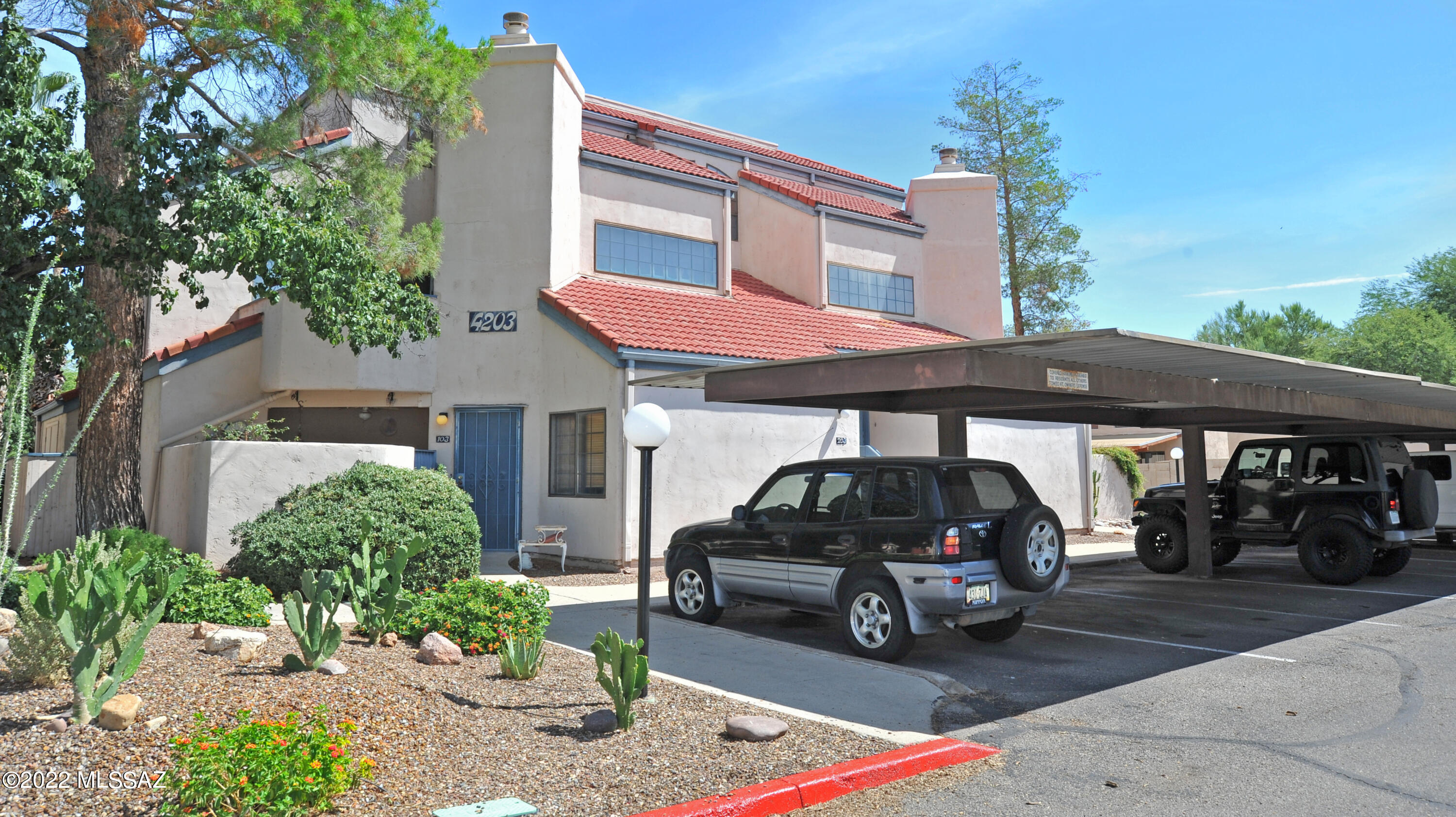 River Grove Condos. - Residential