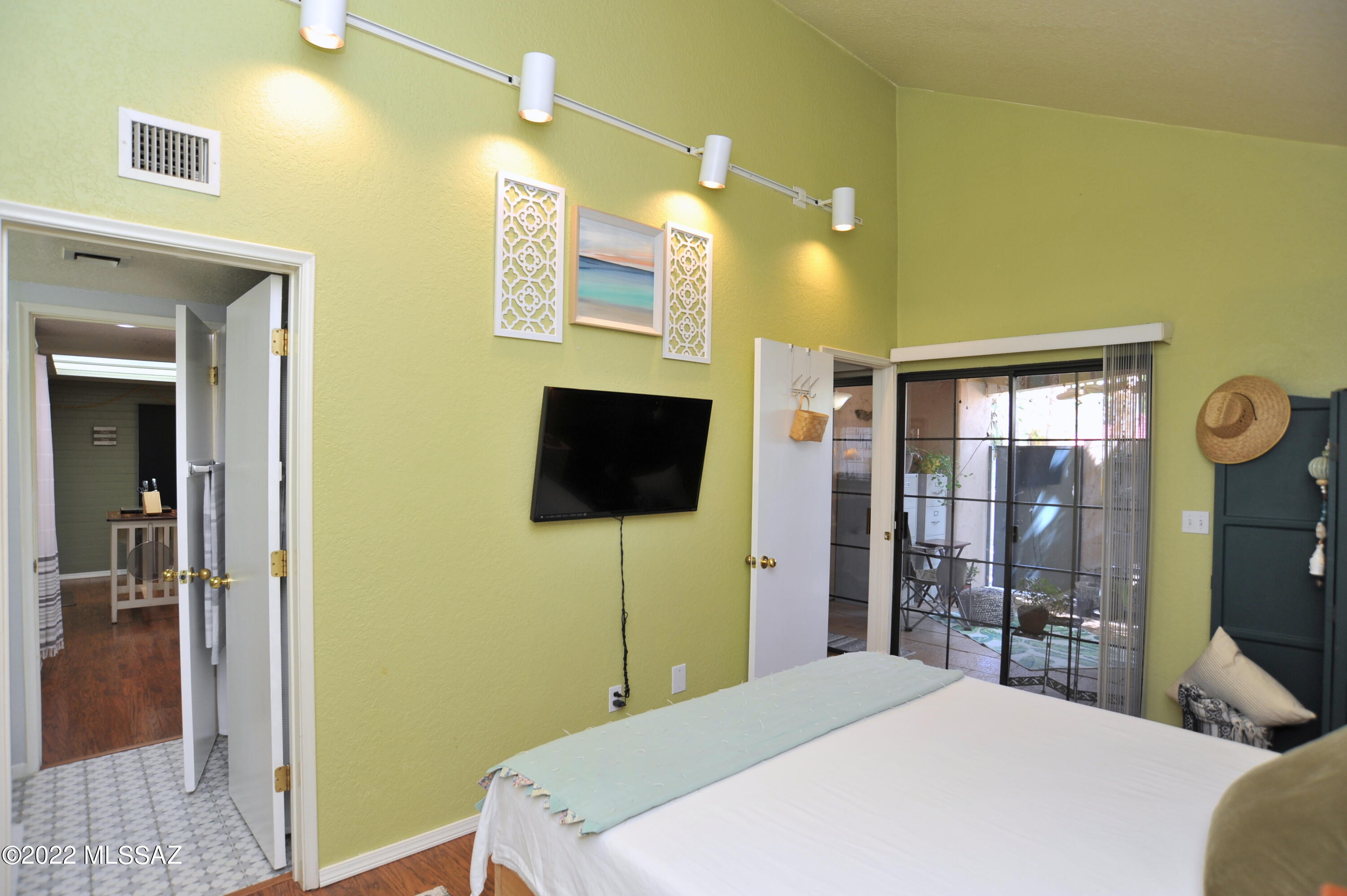 River Grove Condos. - Residential