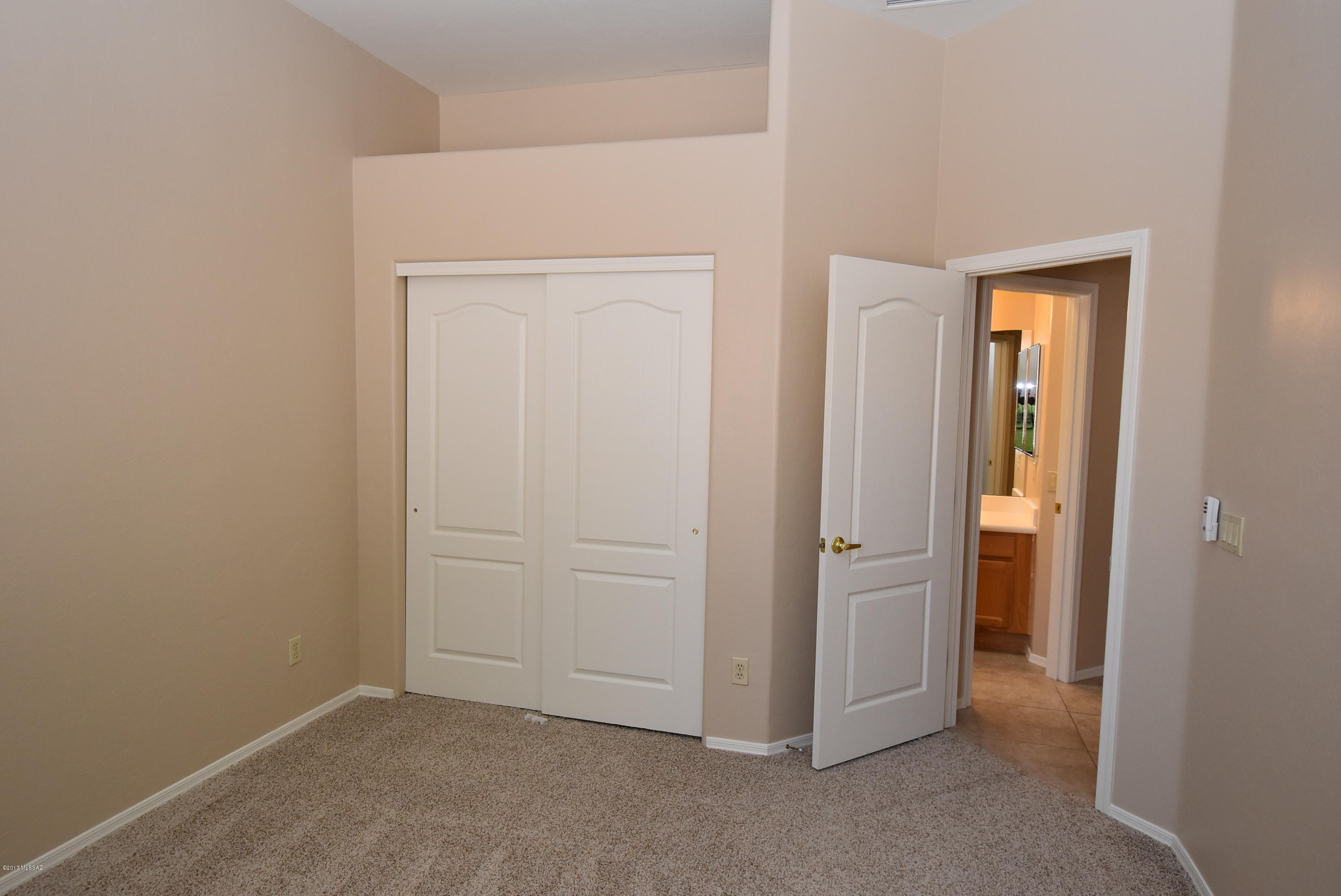 Bluffs At Dove Mountain (1-122) - Residential Lease