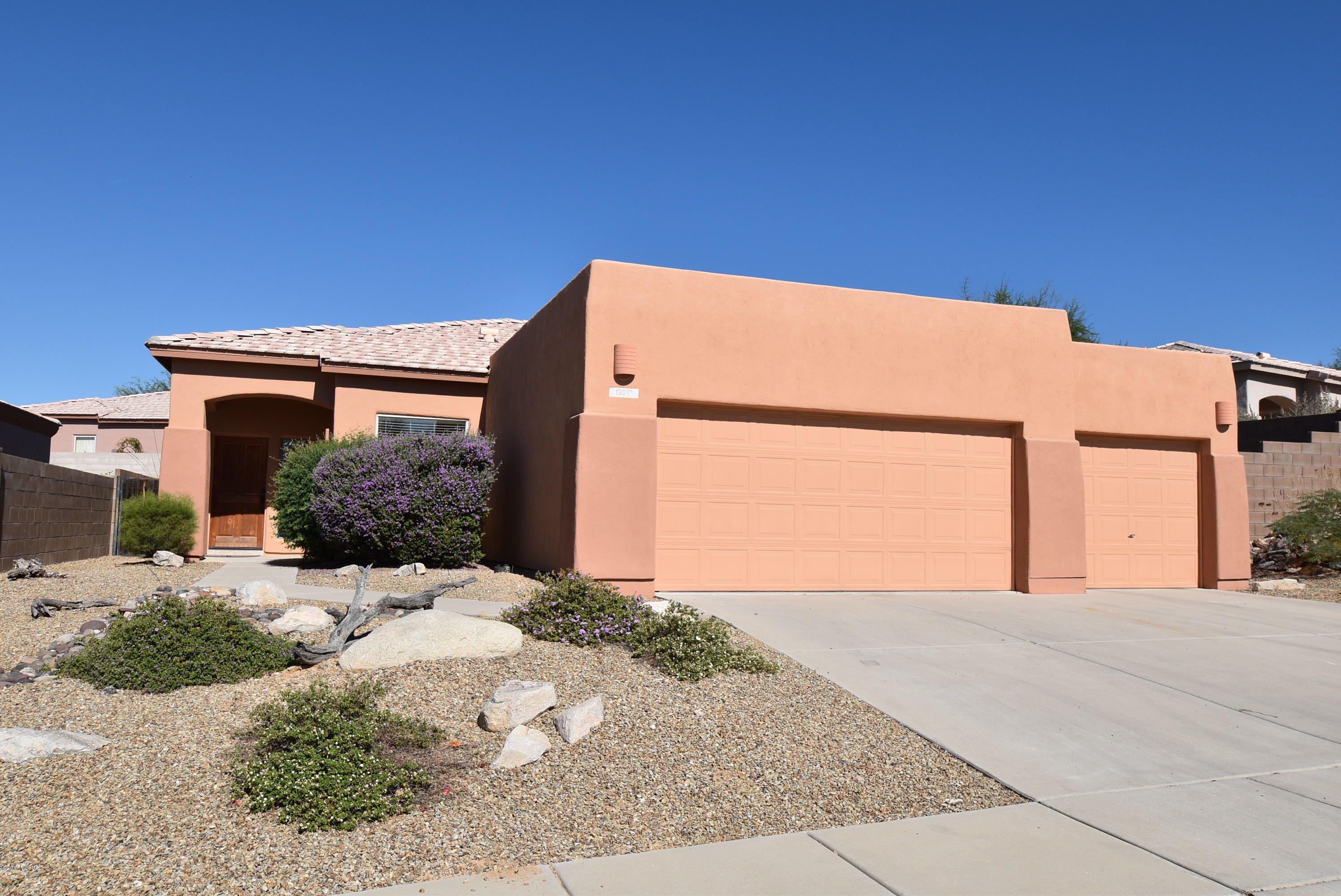 Bluffs At Dove Mountain (1-122) - Residential Lease