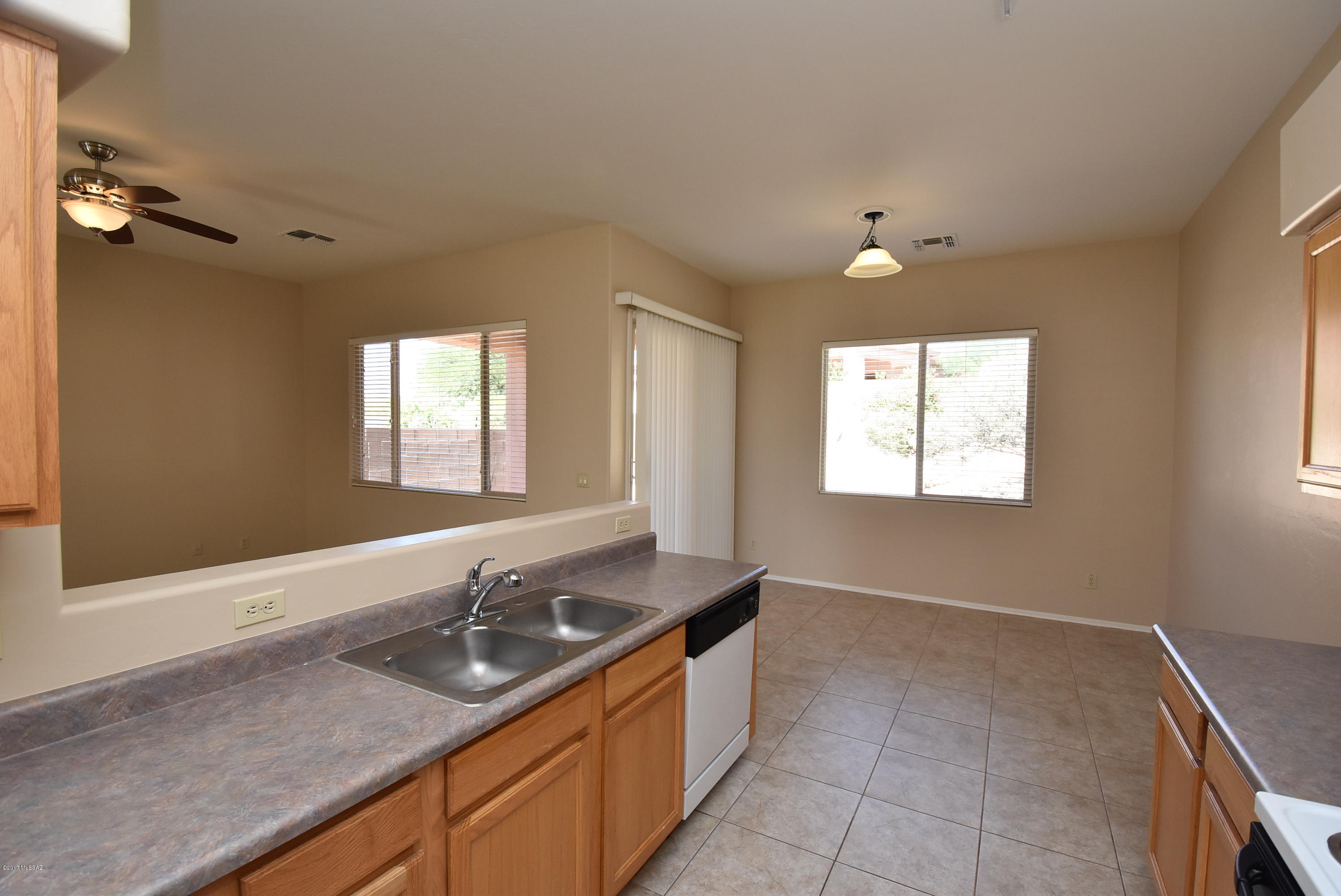 Bluffs At Dove Mountain (1-122) - Residential Lease