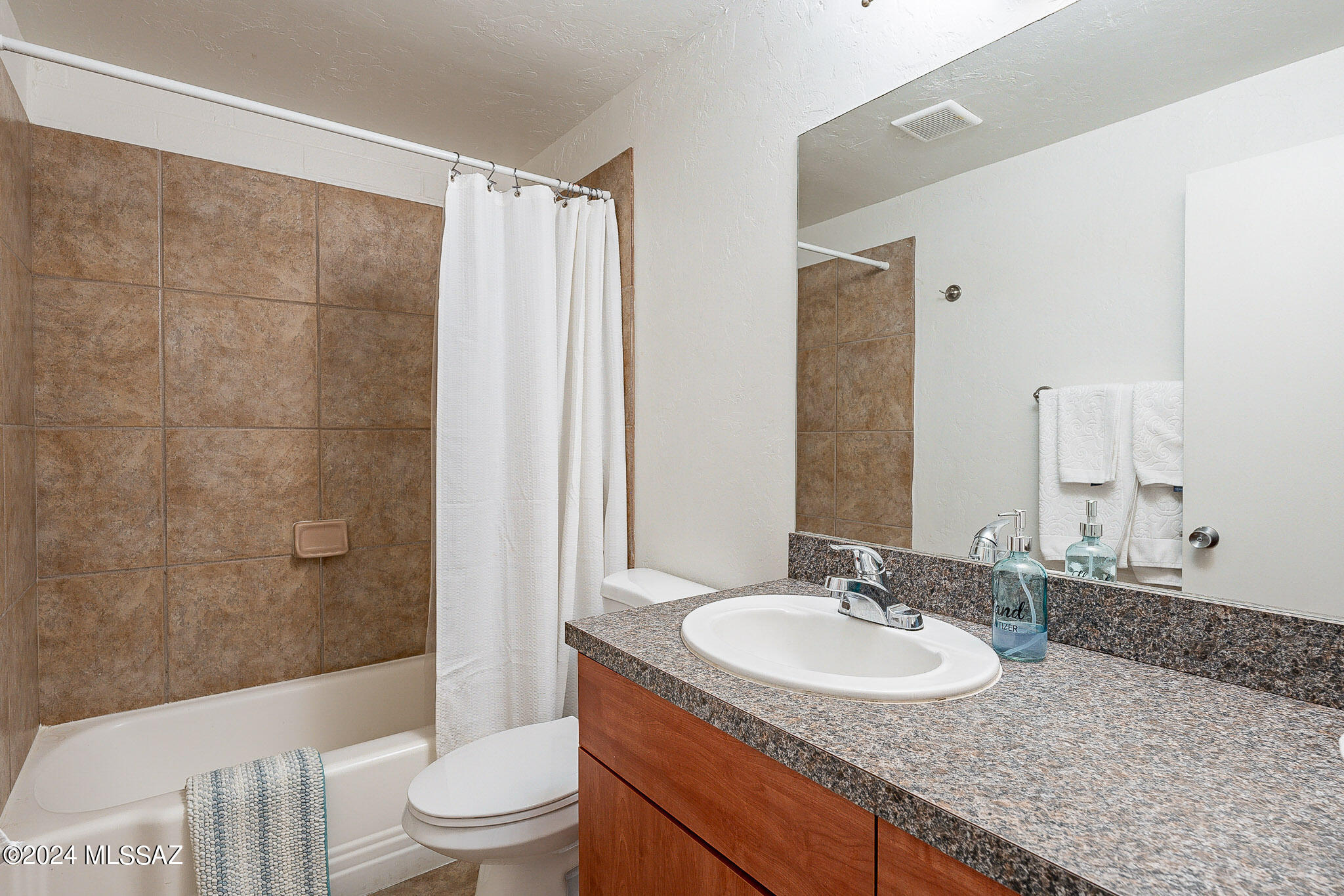 Royal Alvernon Condos. - Residential
