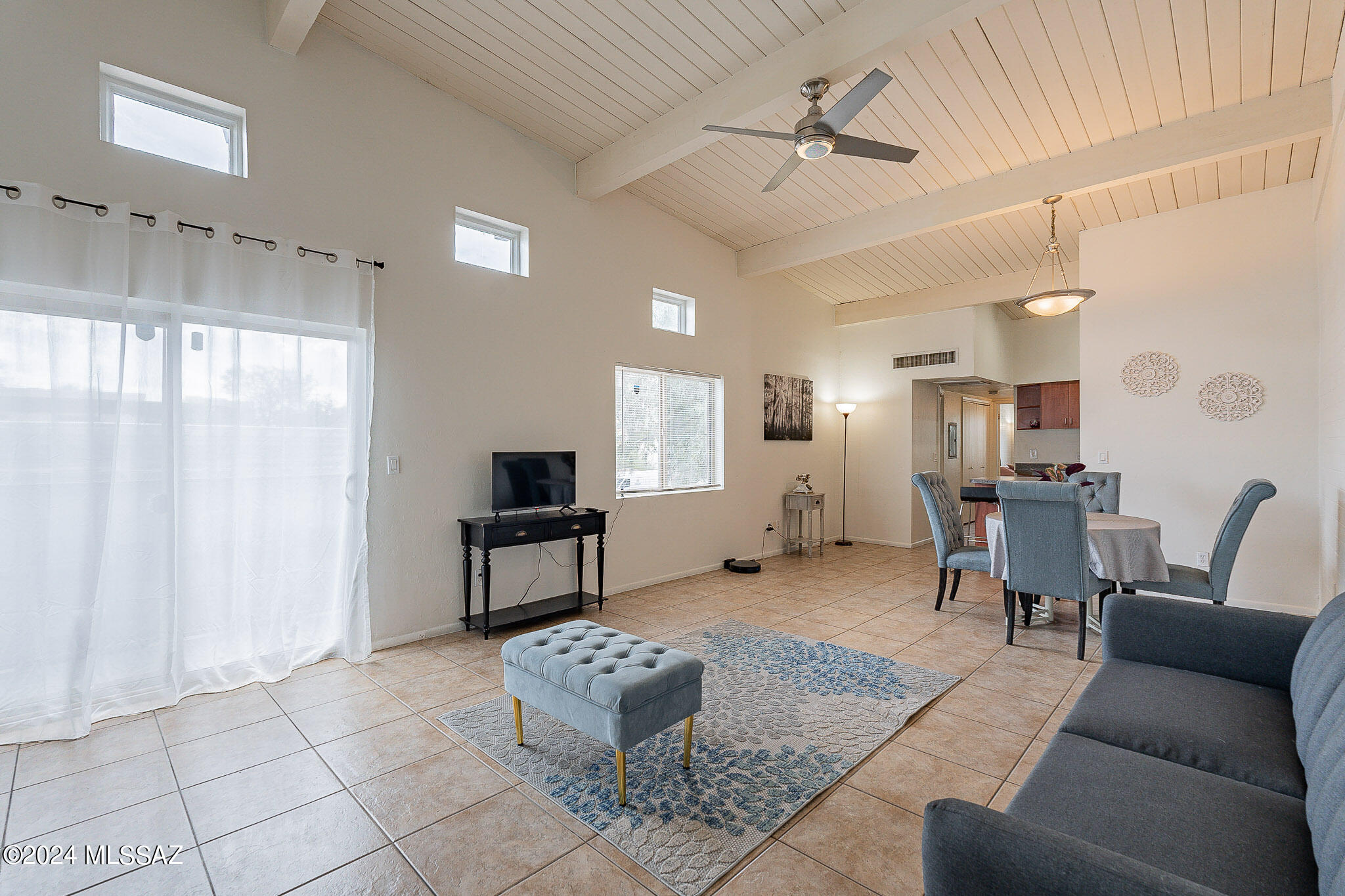 Royal Alvernon Condos. - Residential