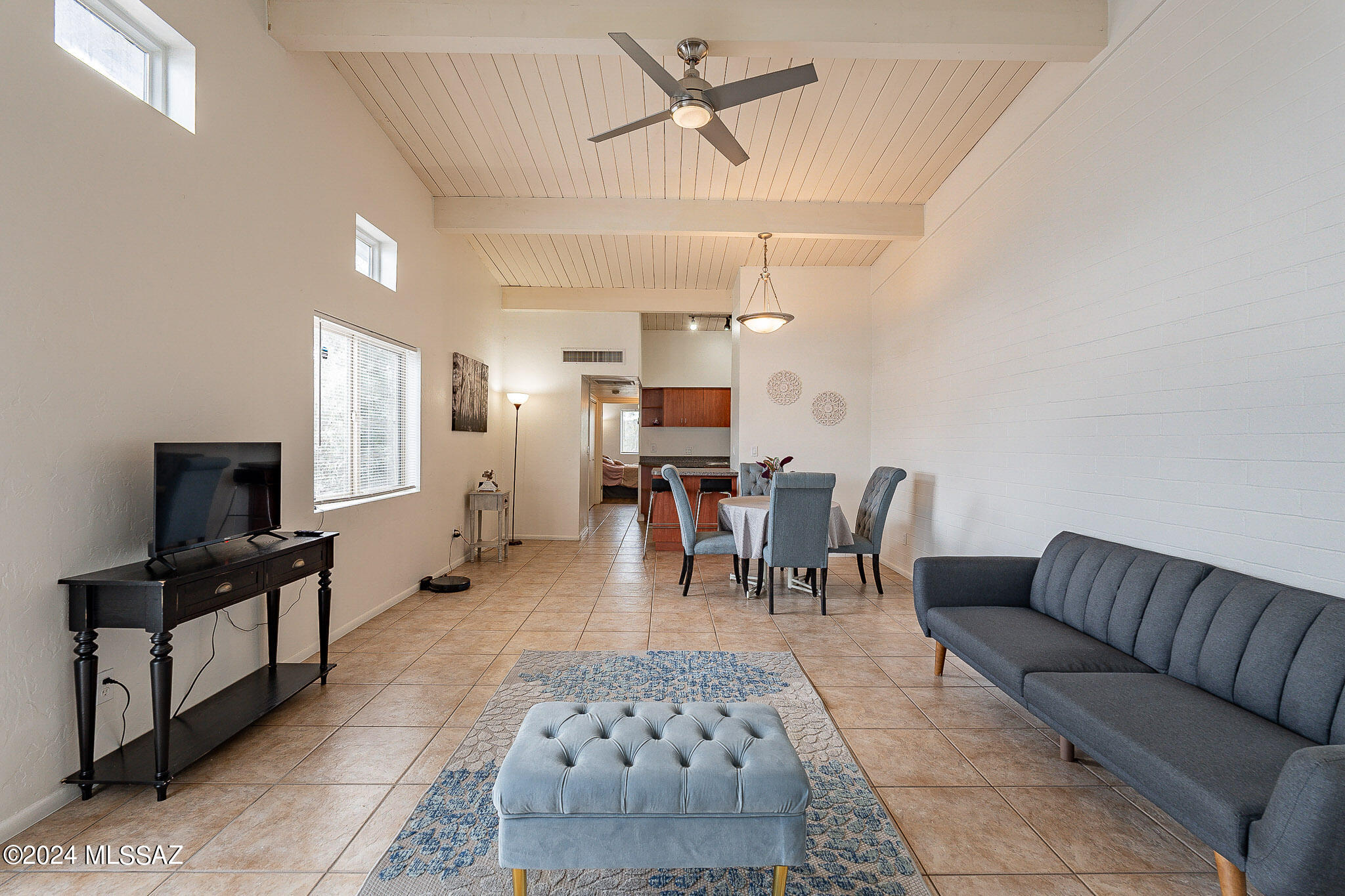 Royal Alvernon Condos. - Residential