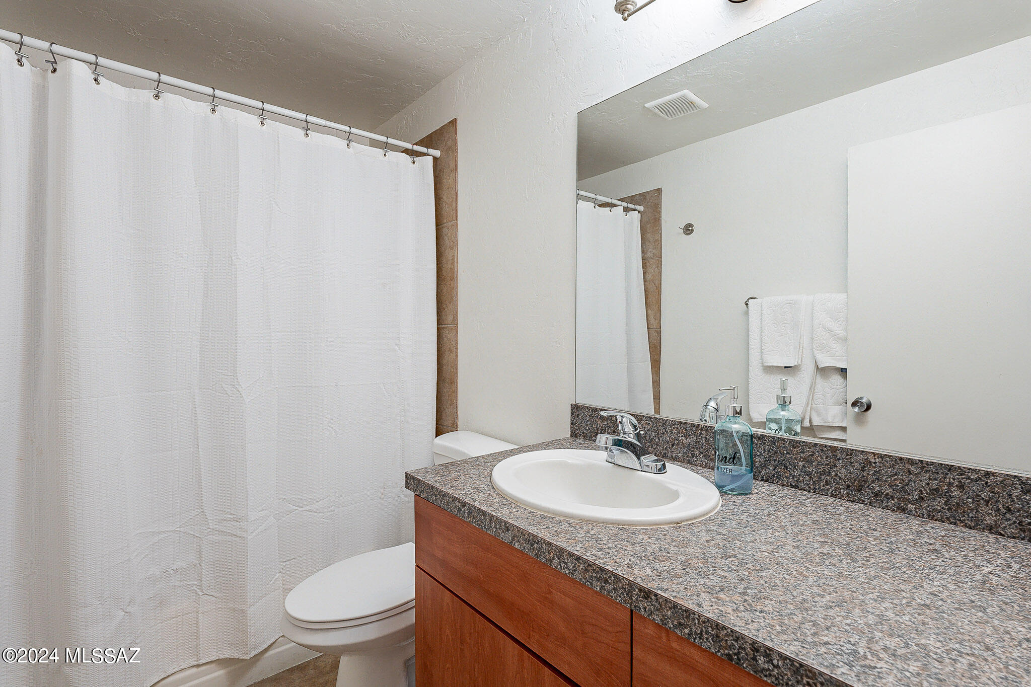 Royal Alvernon Condos. - Residential