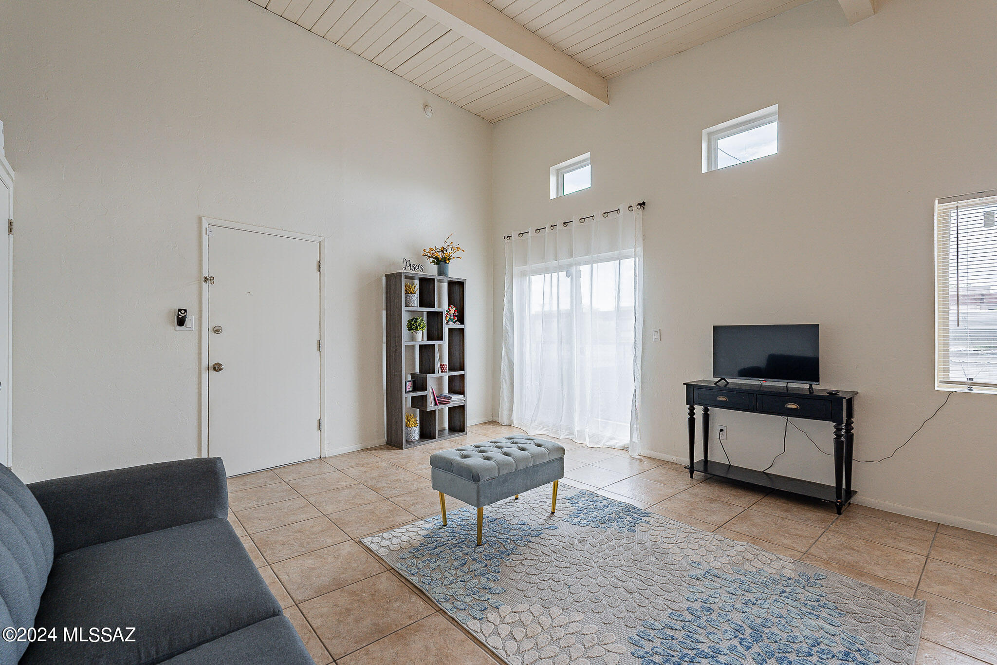 Royal Alvernon Condos. - Residential