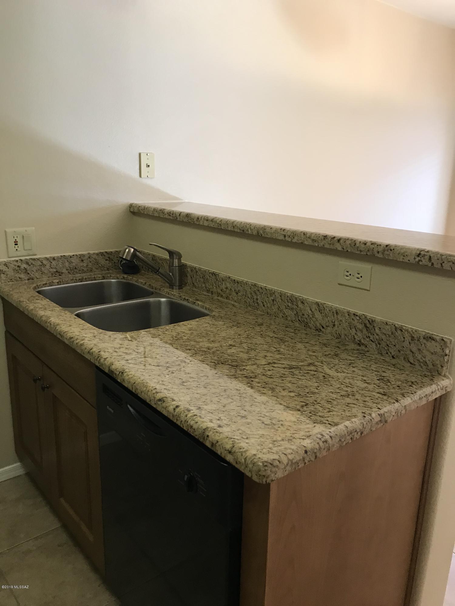 Veranda at Ventana Condominiums - Residential Lease