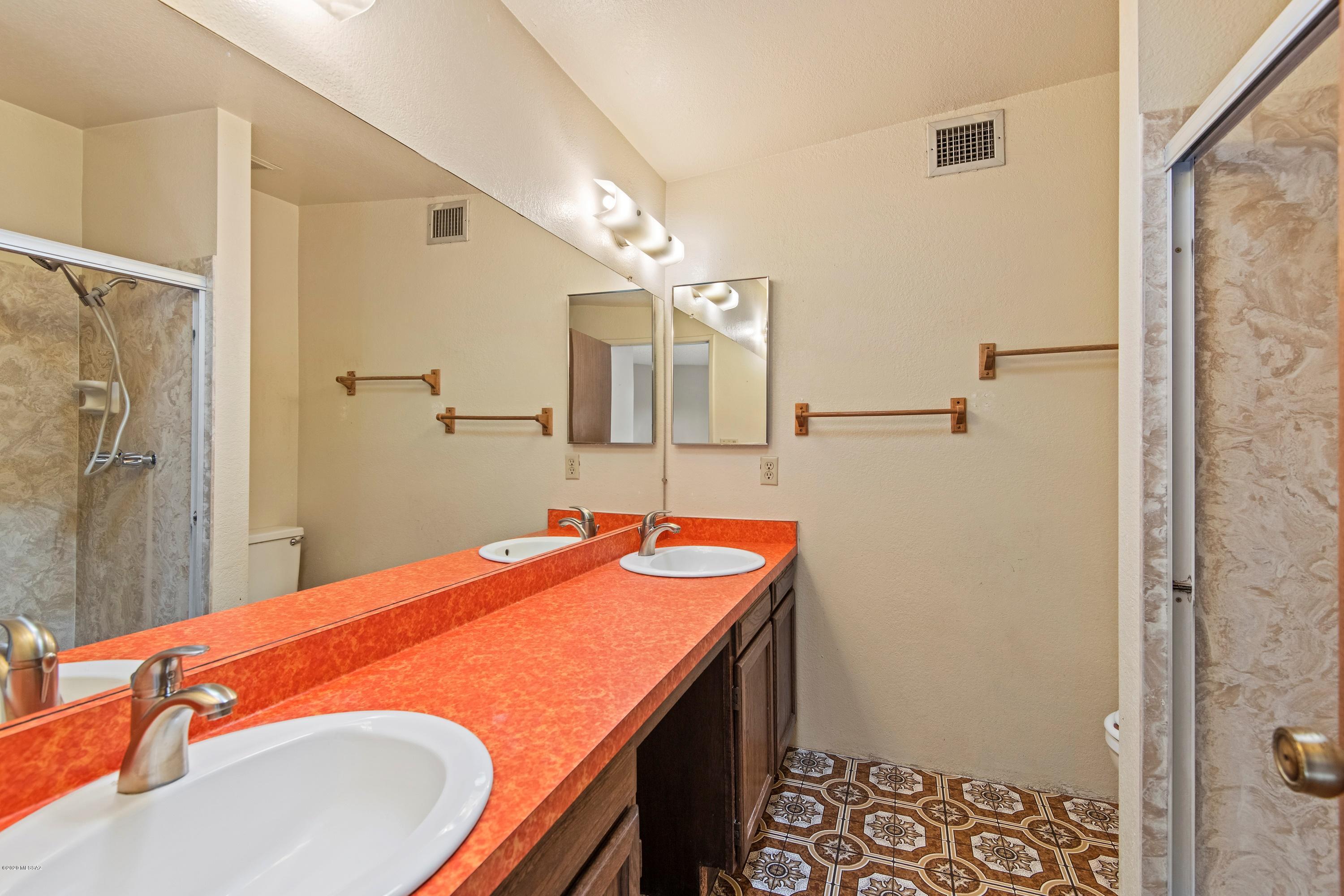 Casas Adobes Estates (650-760) - Residential