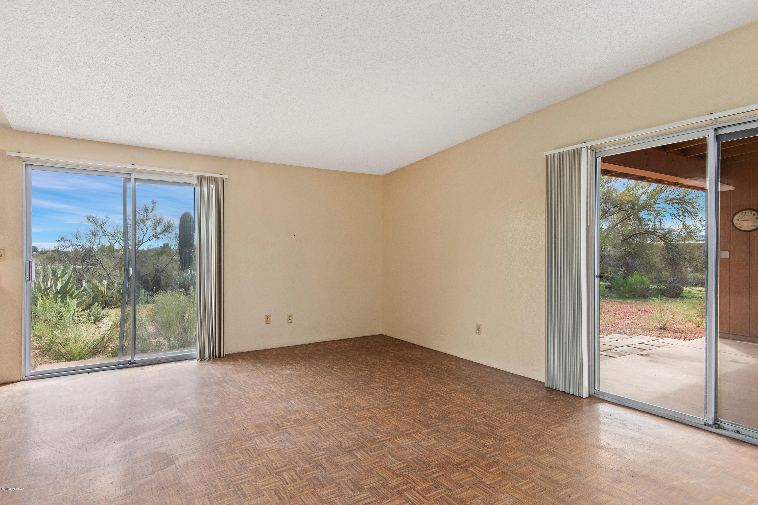 Casas Adobes Estates (650-760) - Residential