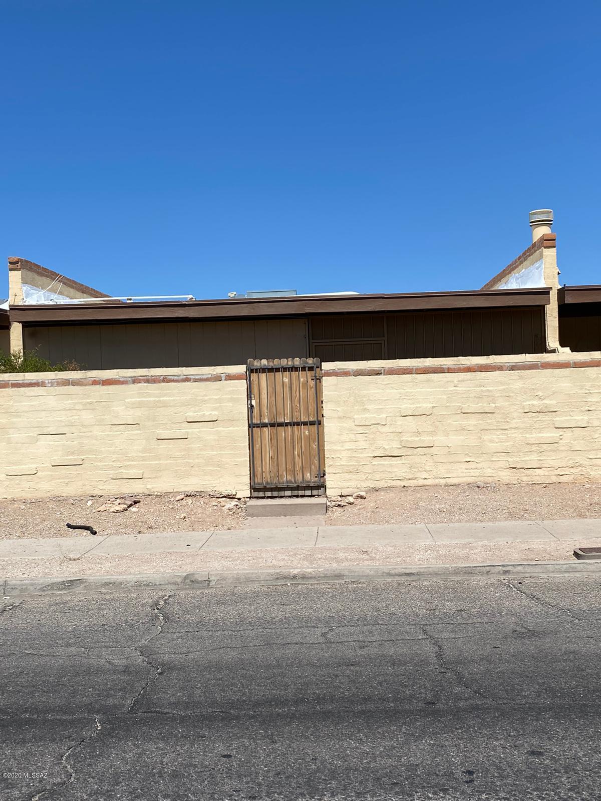 Mira Loma Townhouses Amended (1-44) - Residential
