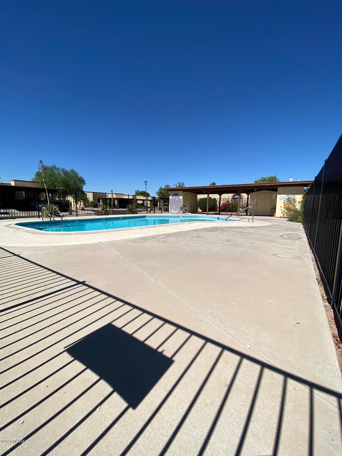 Mira Loma Townhouses Amended (1-44) - Residential
