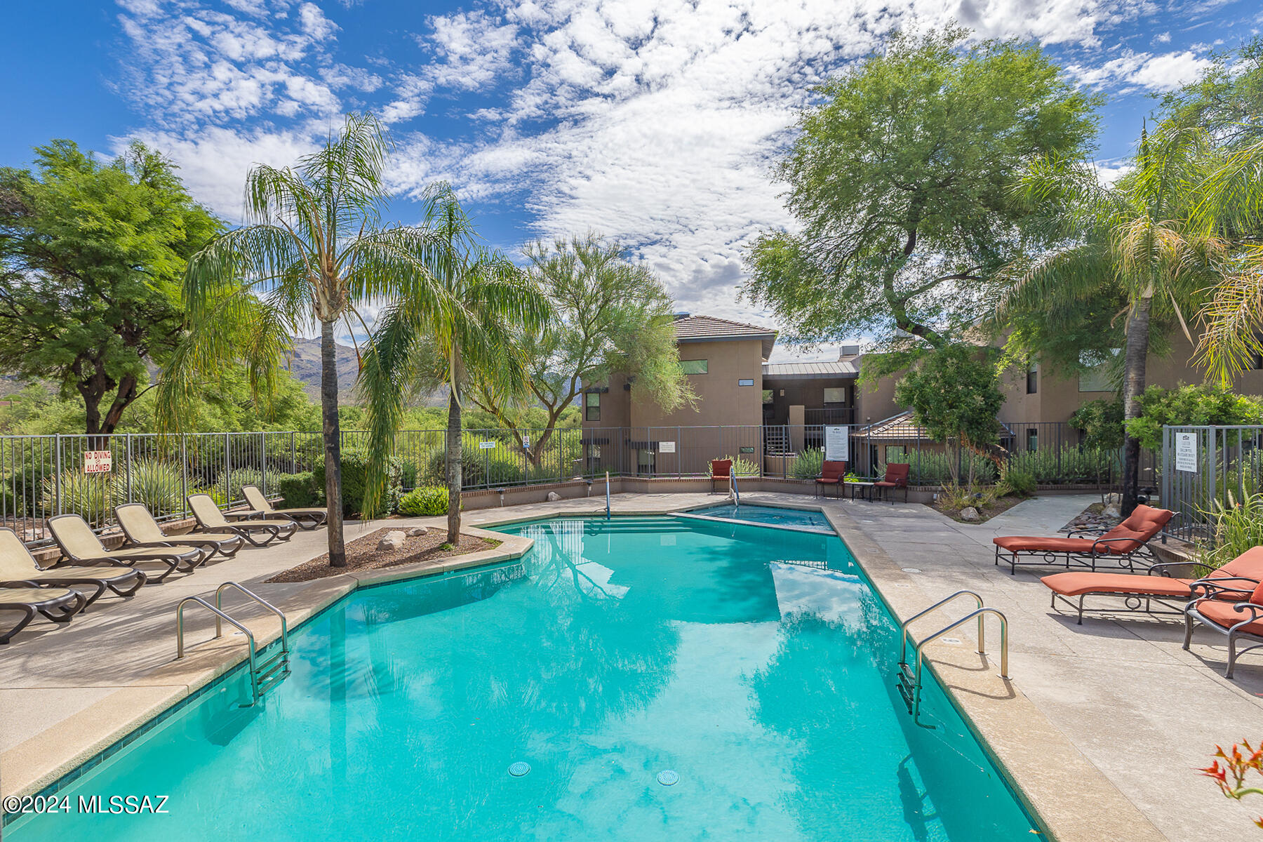 Greens at Ventana Canyon - Residential