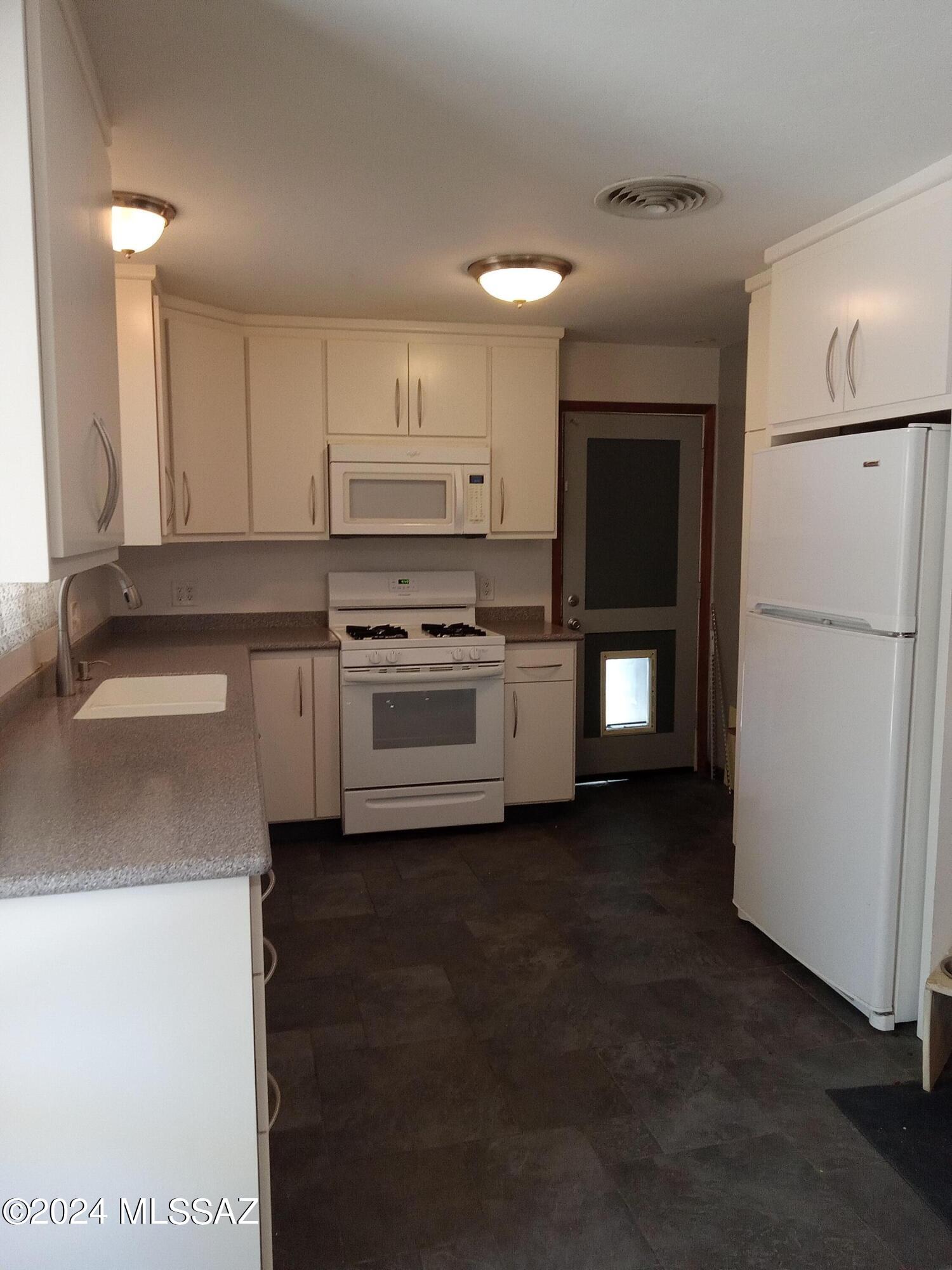 Terra Del Sol - Residential Lease