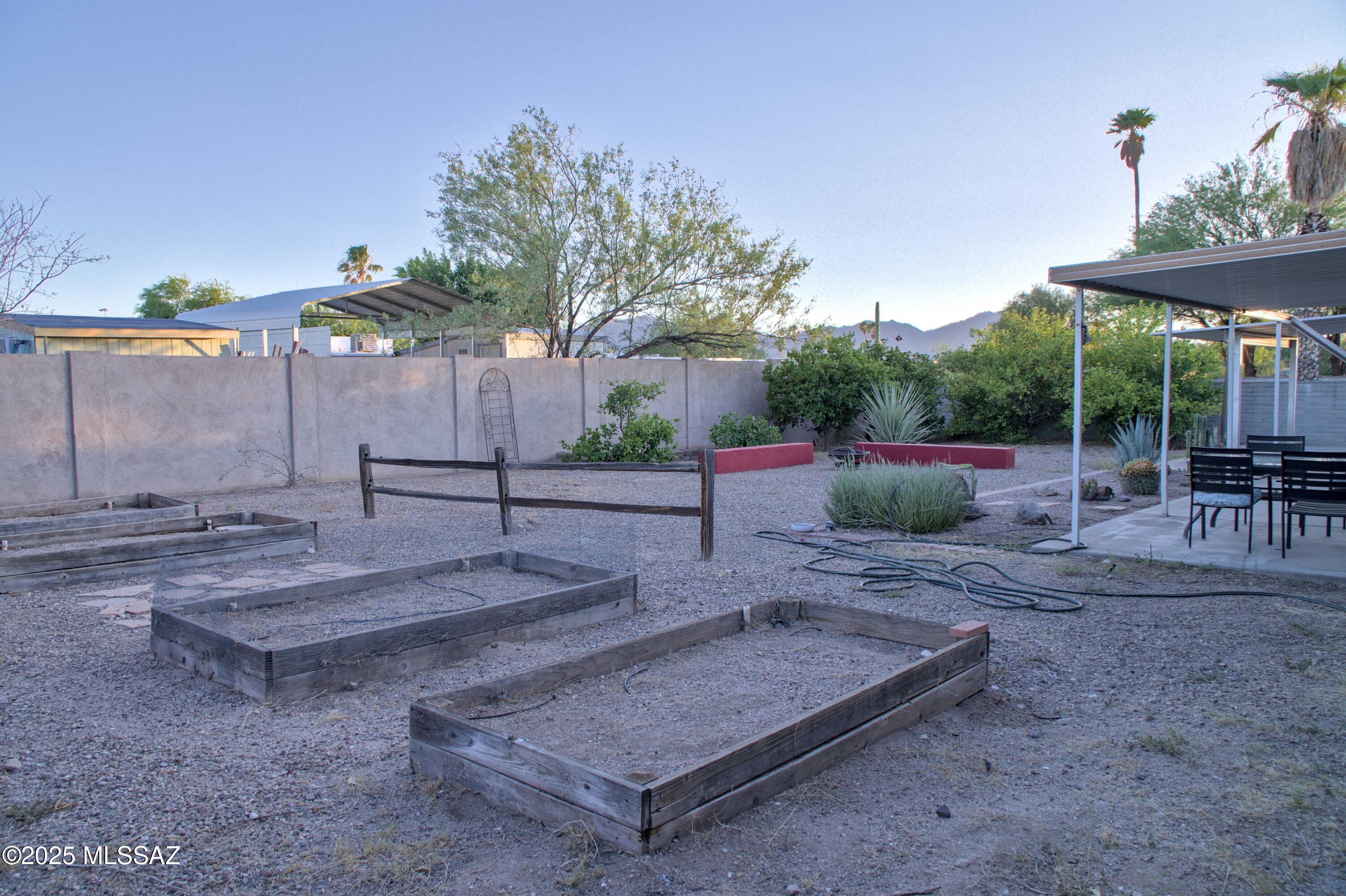 Casas Adobes Park (277-415) - Residential