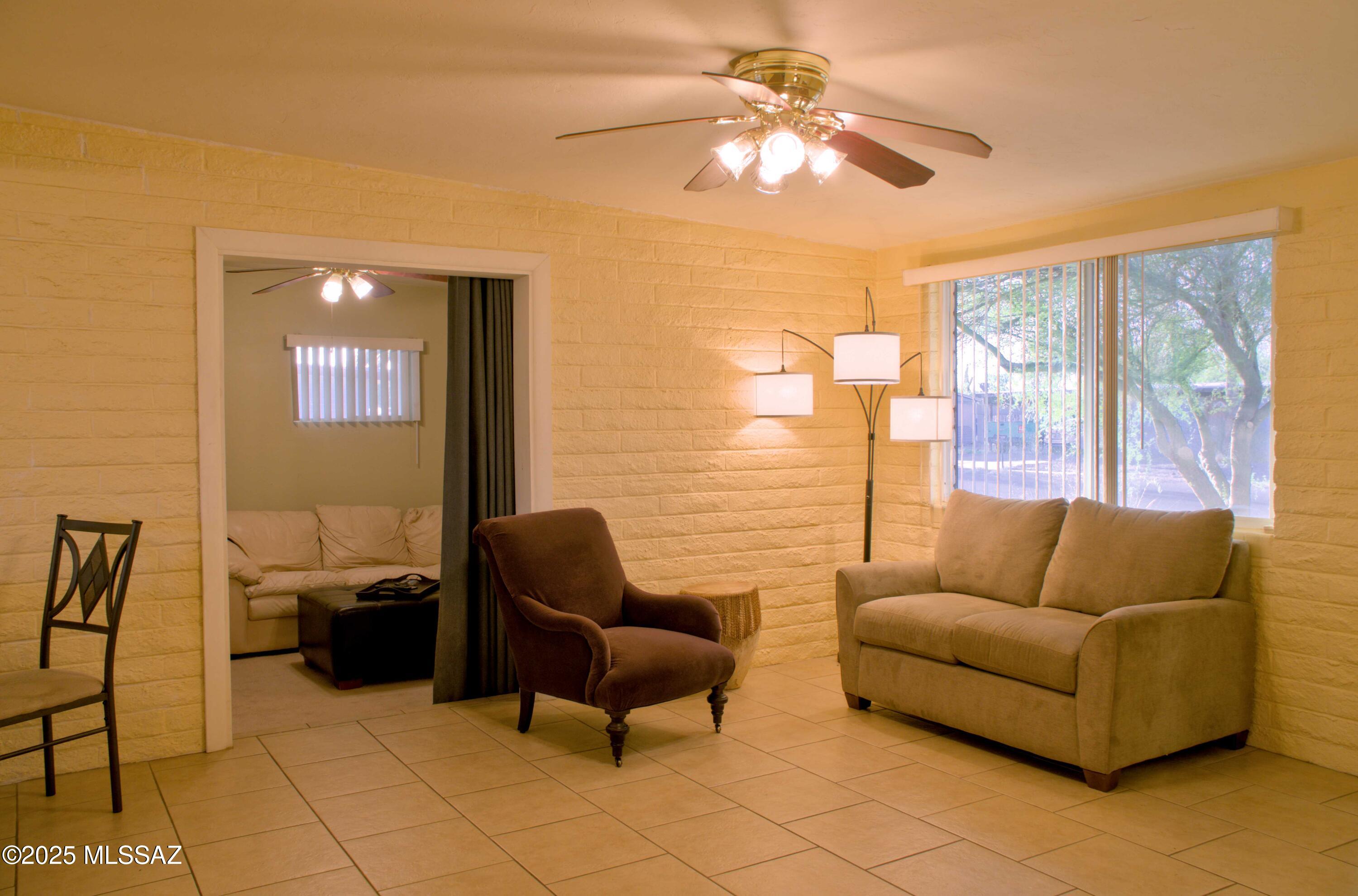 Casas Adobes Park (277-415) - Residential