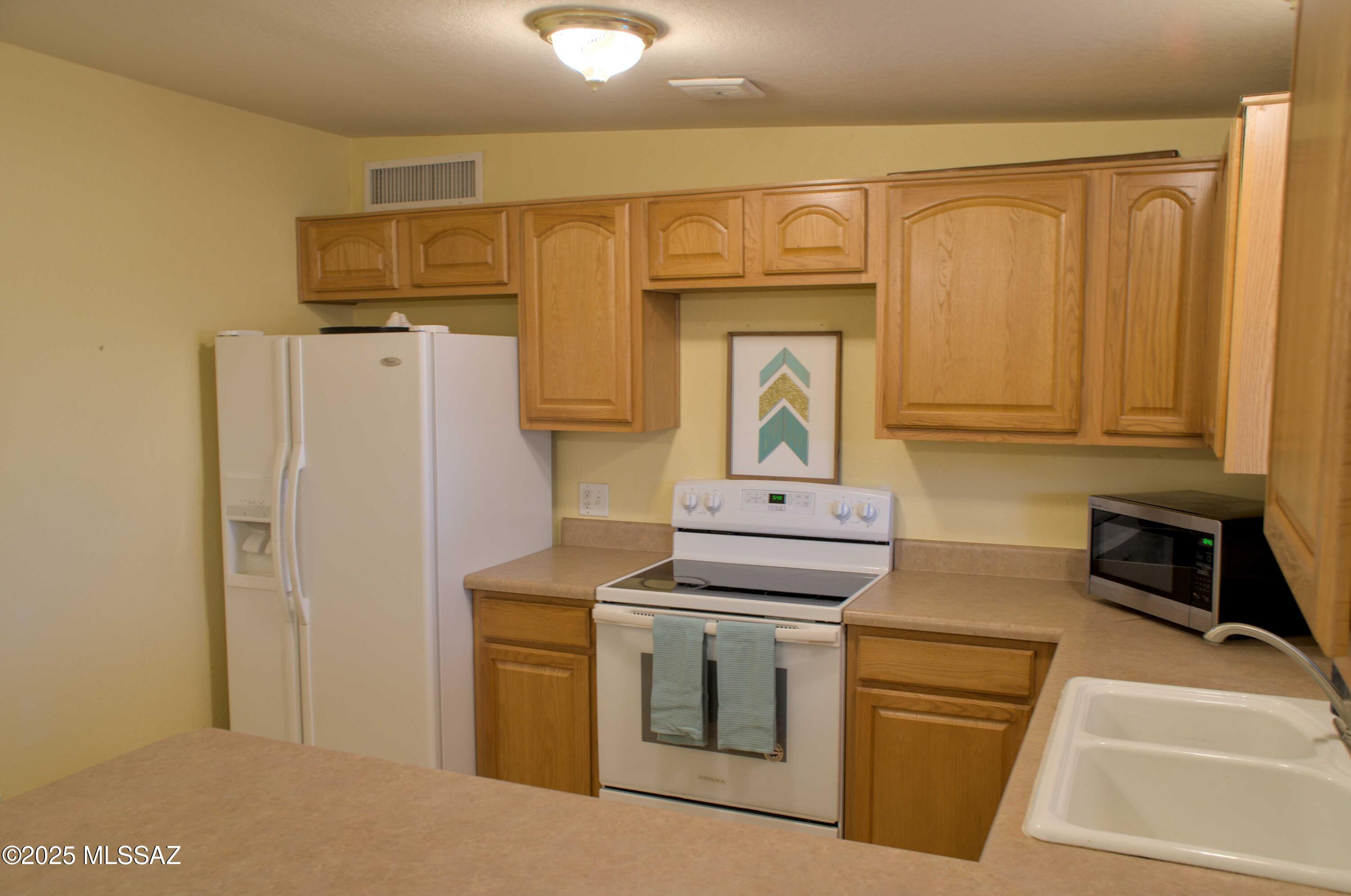 Casas Adobes Park (277-415) - Residential