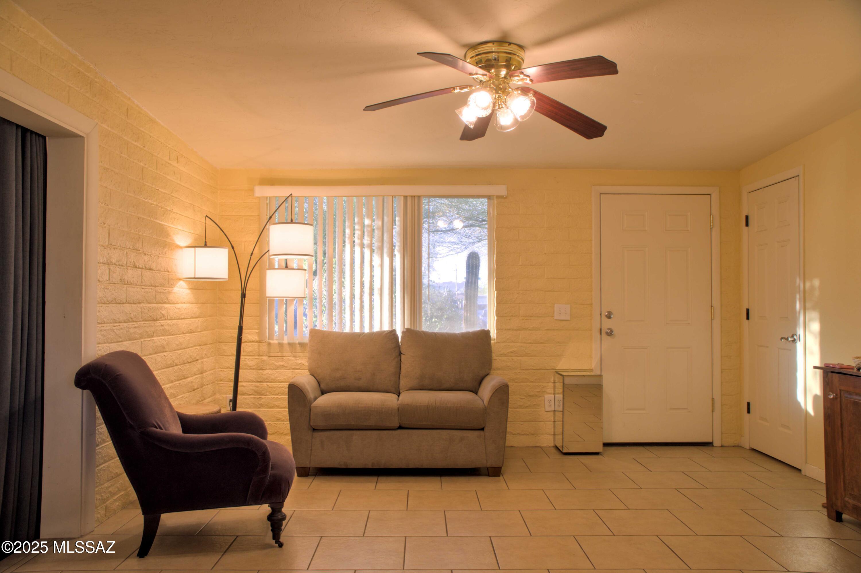 Casas Adobes Park (277-415) - Residential