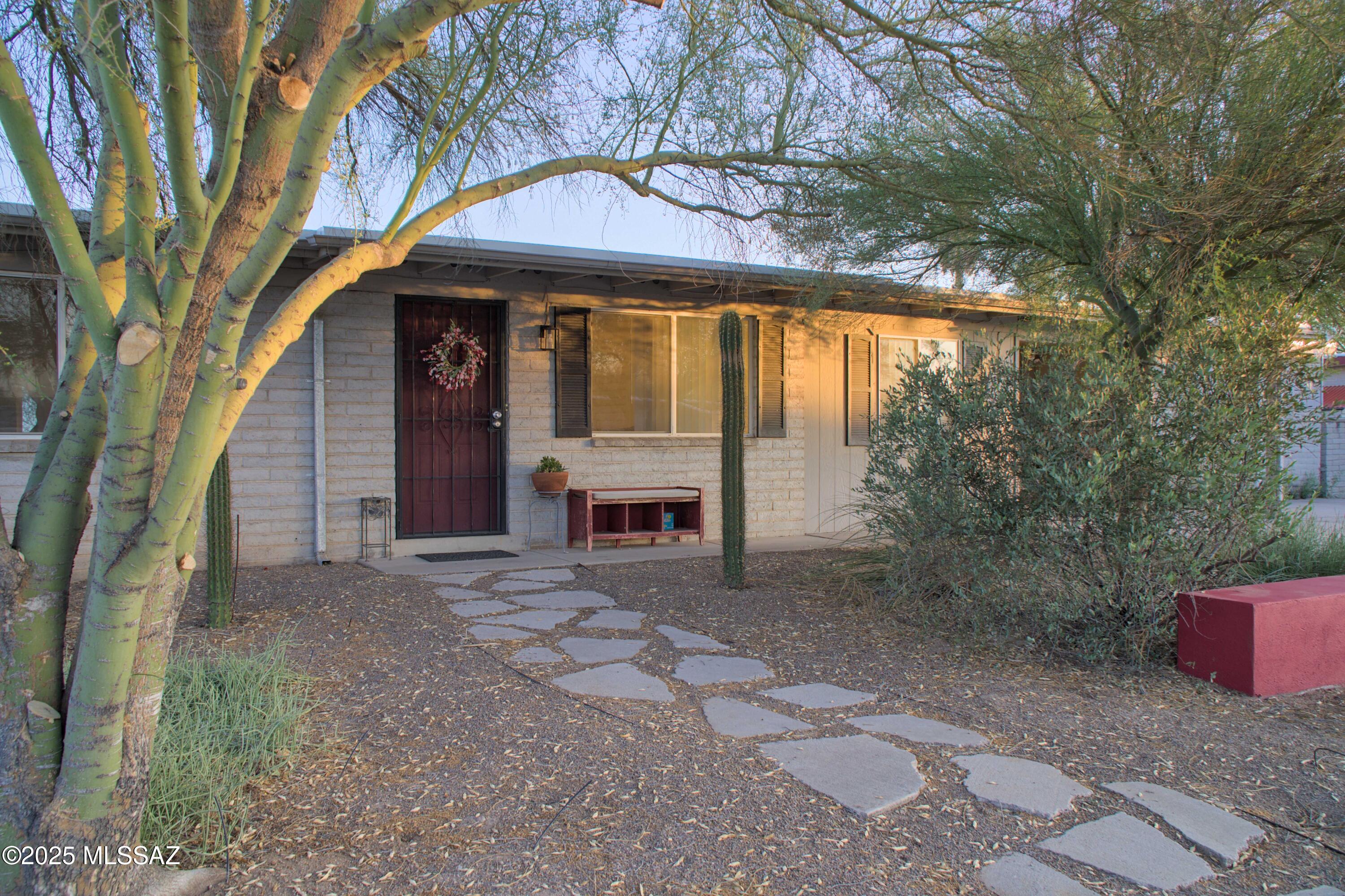 Casas Adobes Park (277-415) - Residential