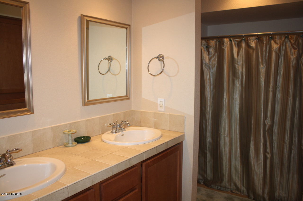Ventana Vista Condominiums - Residential Lease