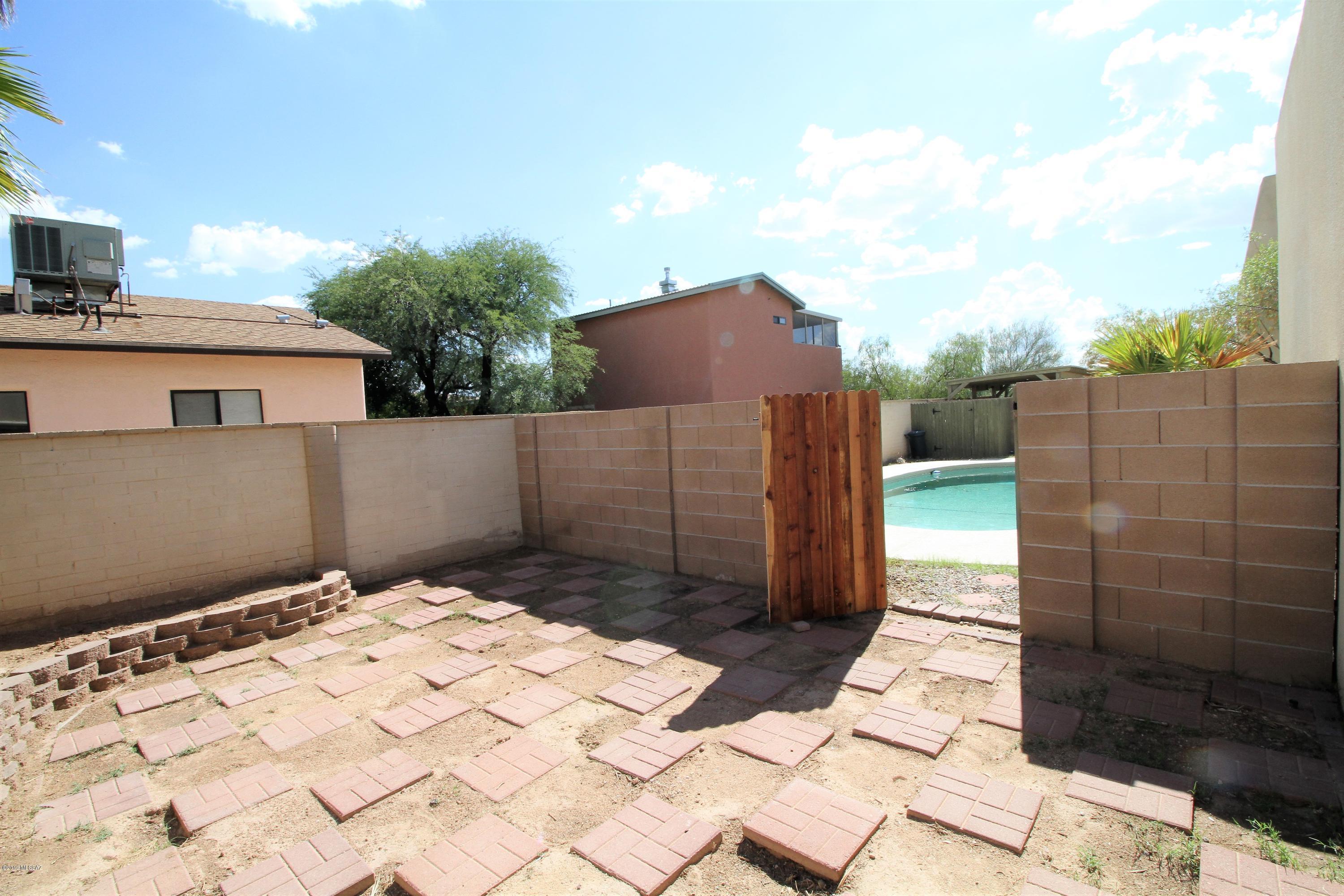 Haven Lane Condominium - Residential