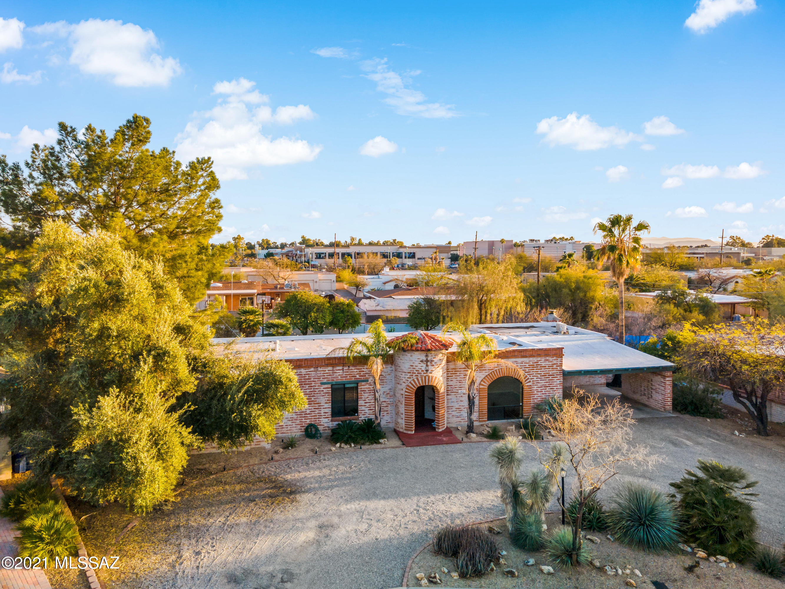 El Conquistador Estates - Residential Lease
