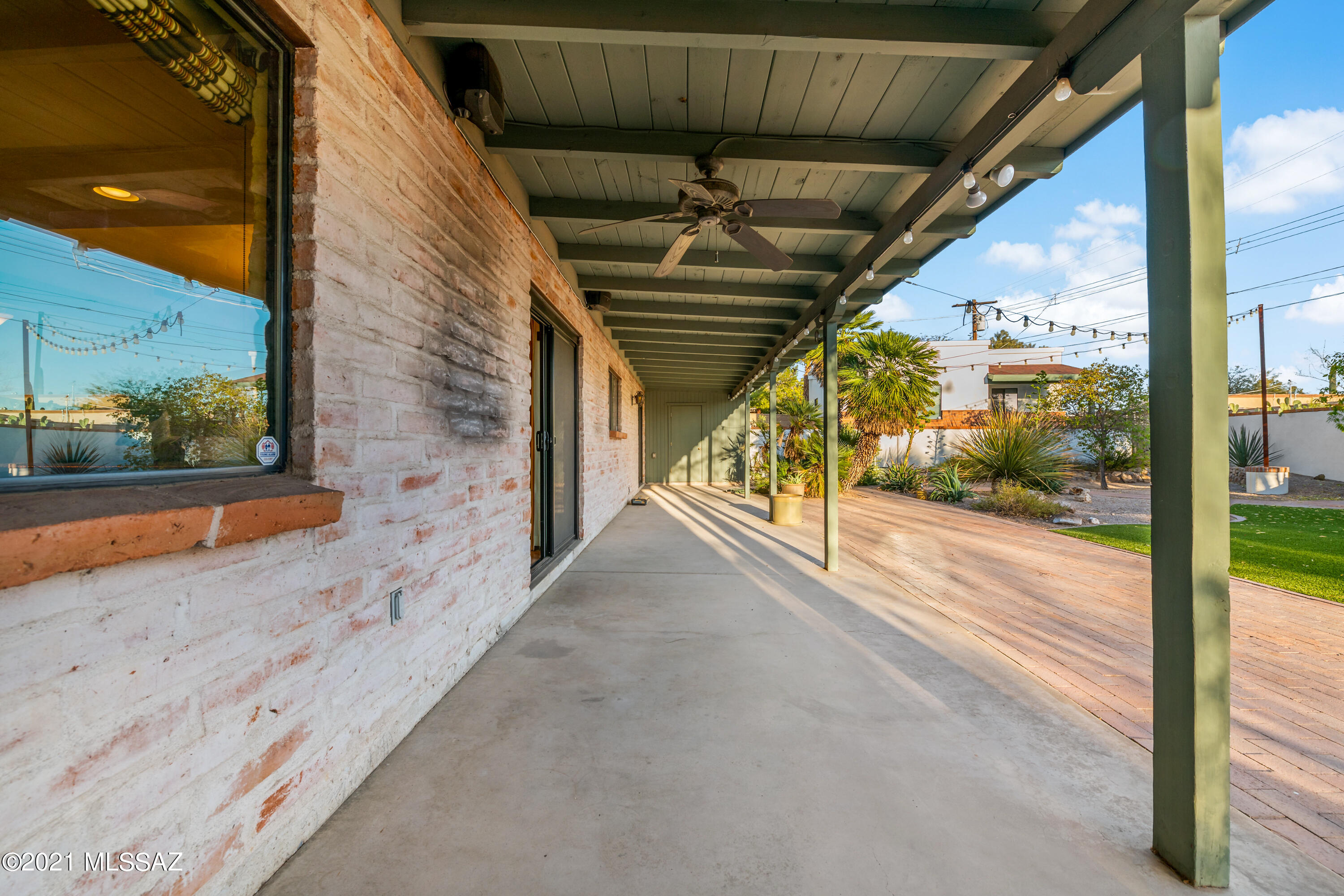 El Conquistador Estates - Residential Lease