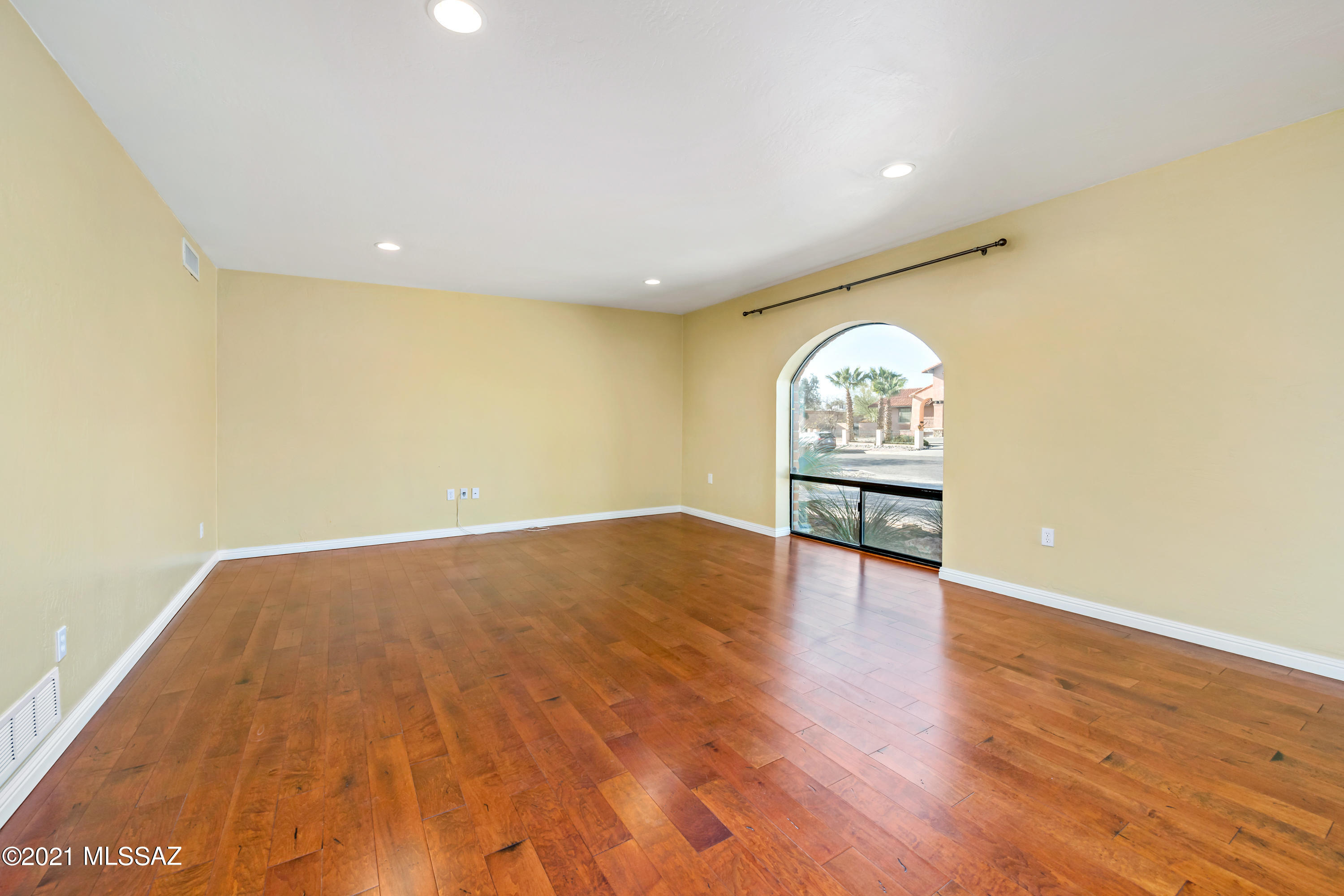 El Conquistador Estates - Residential Lease